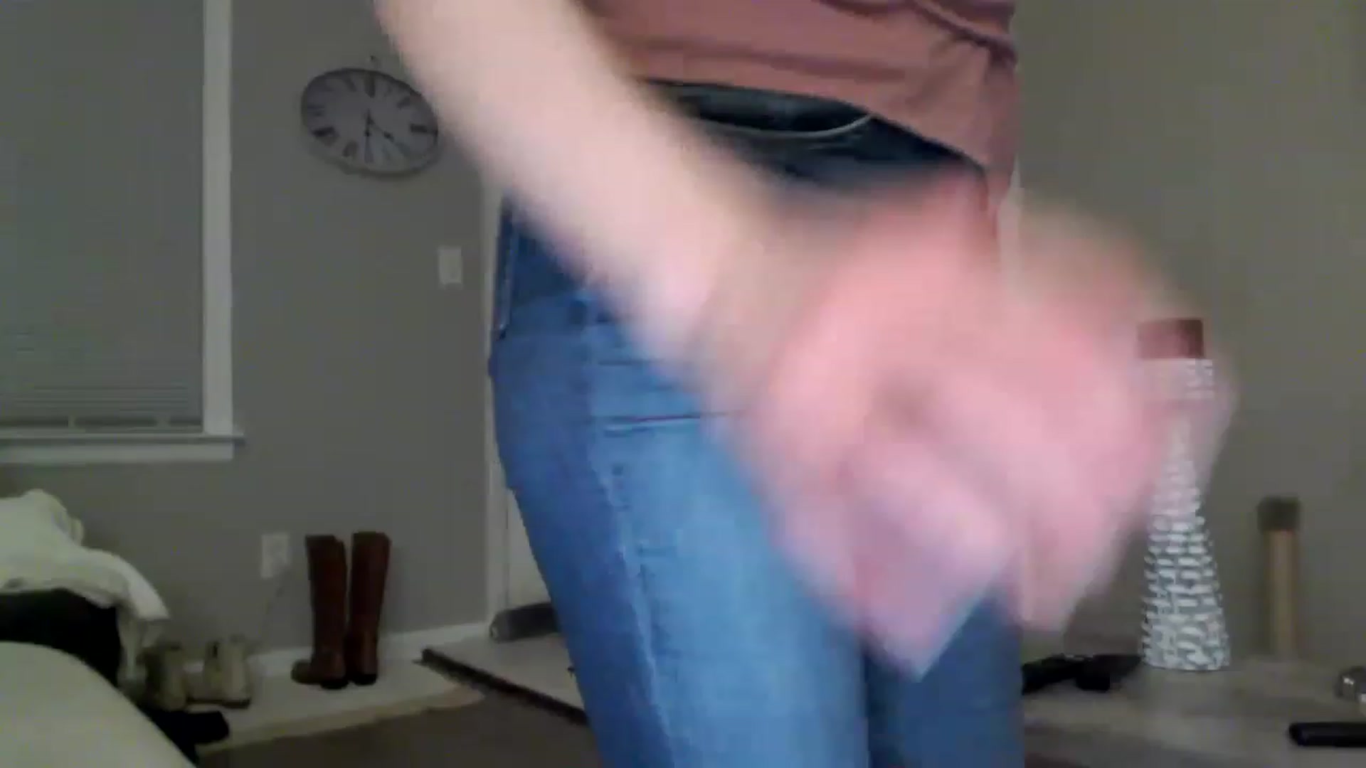 Gallery image thumbnail from Lust_4_Life's myfreecams stream on, 03/11/2023, 01:40 image 6 of 20