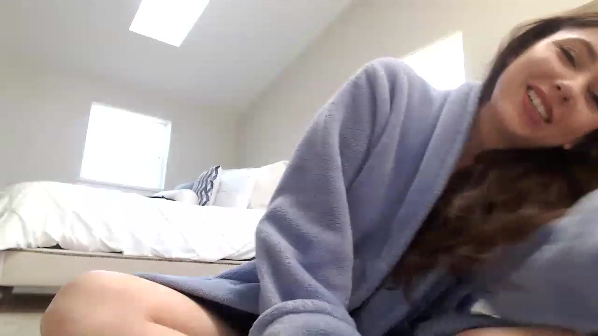 Gallery image thumbnail from Lust_4_Life's myfreecams stream on, 03/11/2023, 21:54 image 19 of 20
