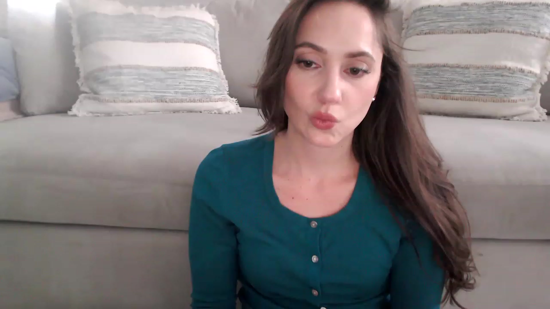 Gallery image thumbnail from Lust_4_Life's myfreecams stream on, 03/13/2023, 23:27 image 2 of 20
