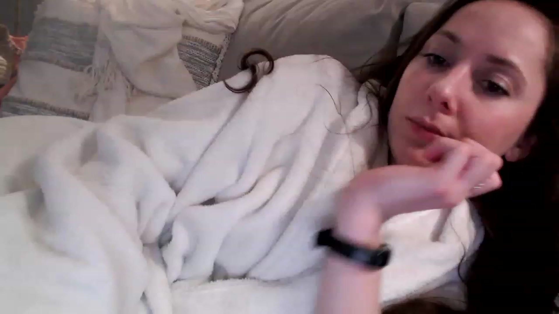 Gallery image thumbnail from Lust_4_Life's myfreecams stream on, 03/16/2023, 01:06 image 12 of 20