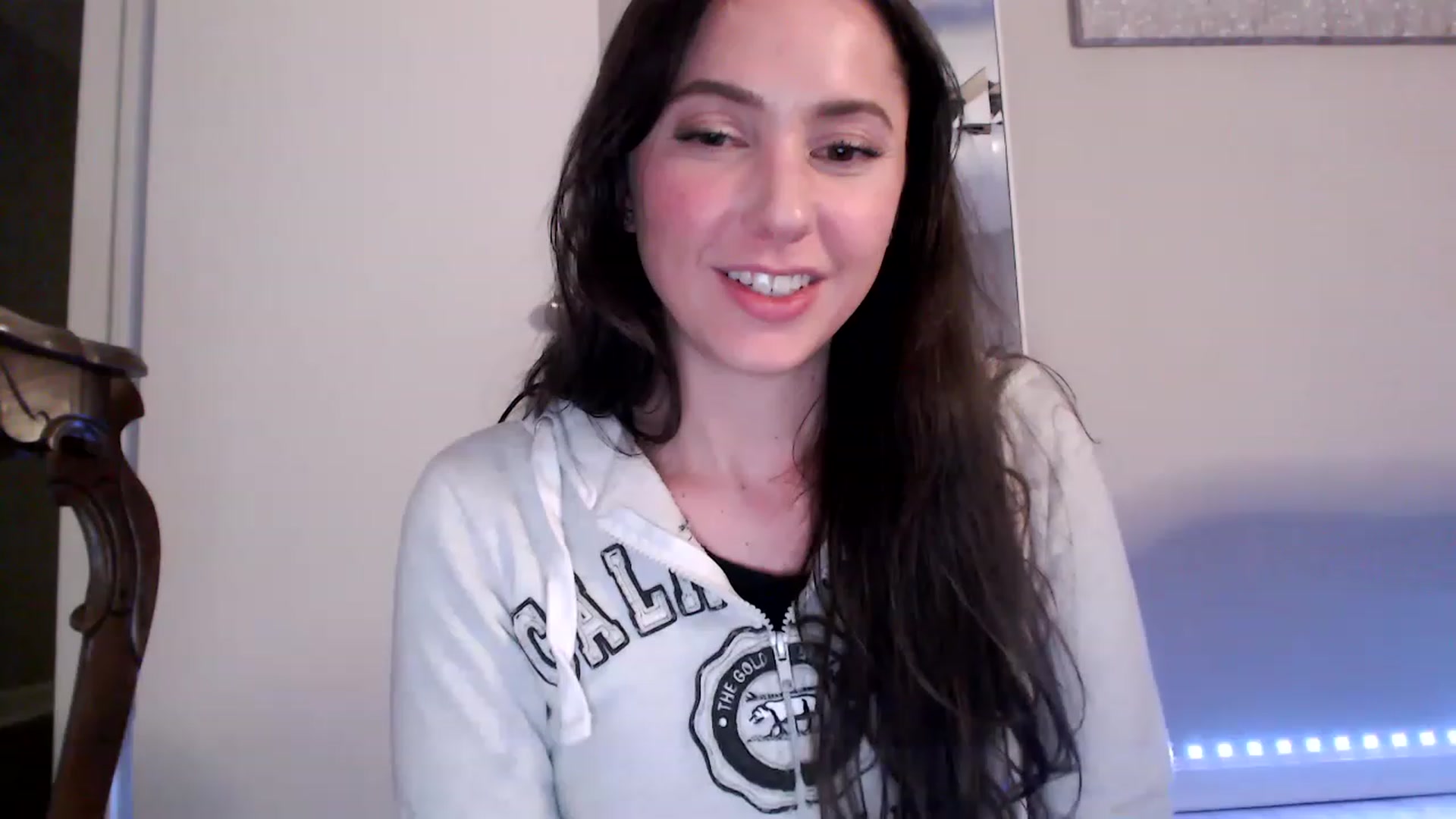 Gallery image thumbnail from Lust_4_Life's myfreecams stream on, 03/30/2023, 01:06 image 19 of 20