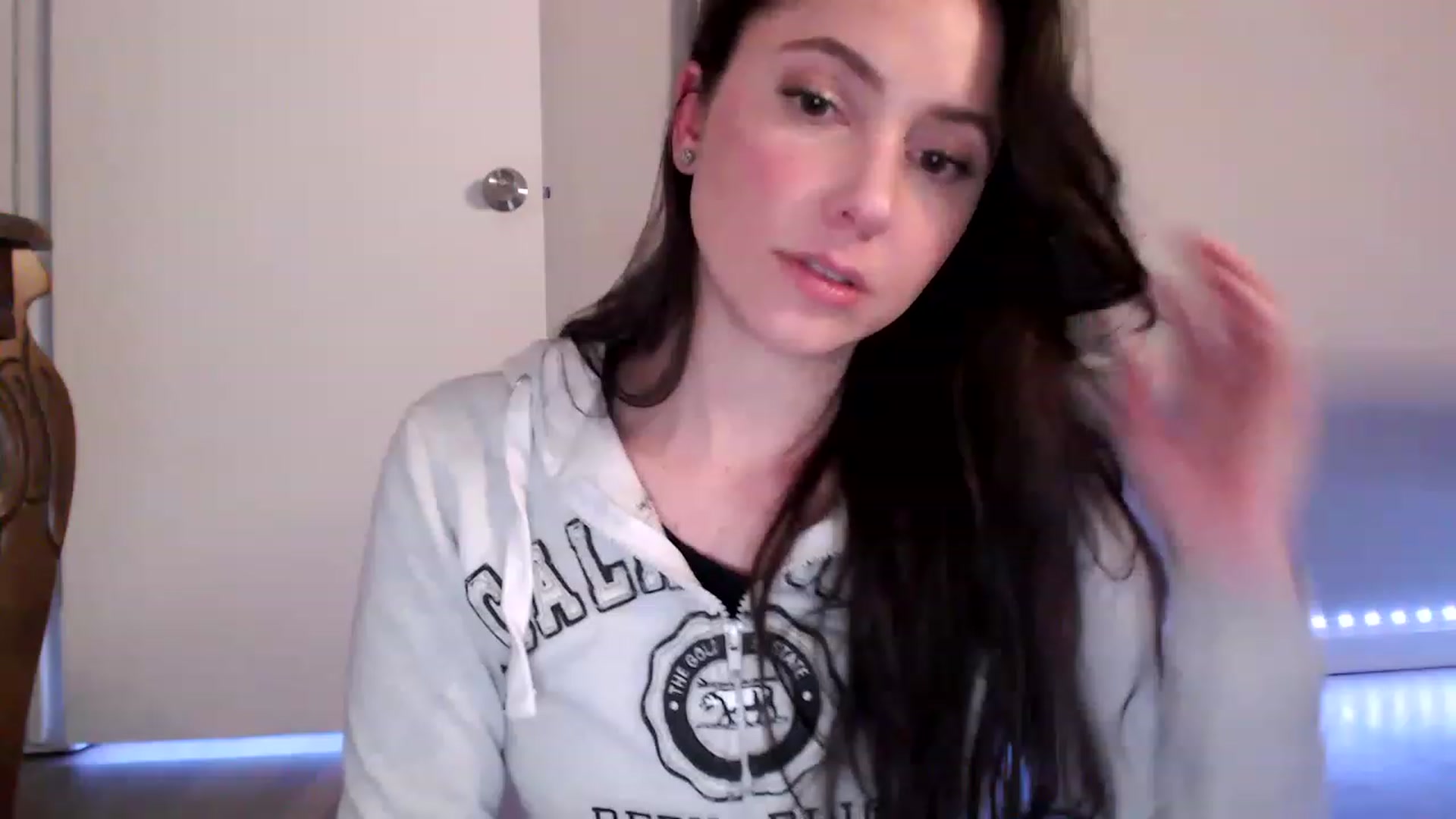 Gallery image thumbnail from Lust_4_Life's myfreecams stream on, 03/30/2023, 01:06 image 20 of 20