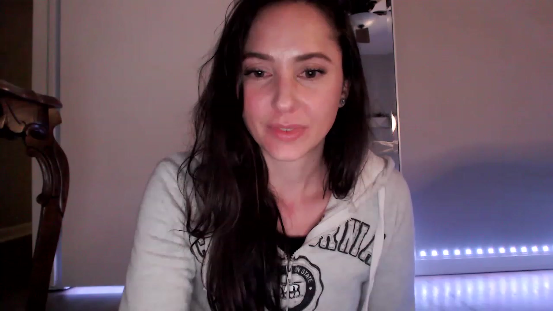 Gallery image thumbnail from Lust_4_Life's myfreecams stream on, 03/30/2023, 01:06 image 2 of 20