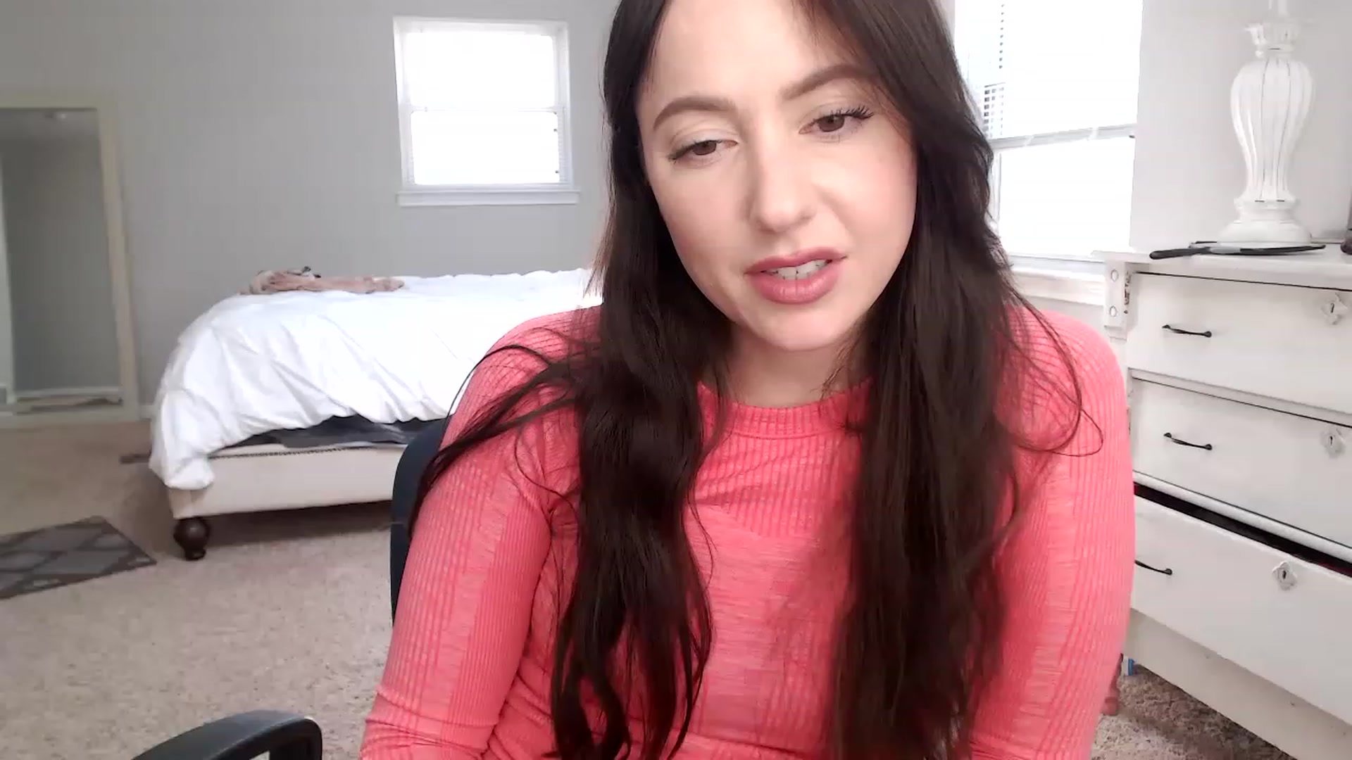 Gallery image thumbnail from Lust_4_Life's myfreecams stream on, 04/02/2023, 19:59 image 1 of 20
