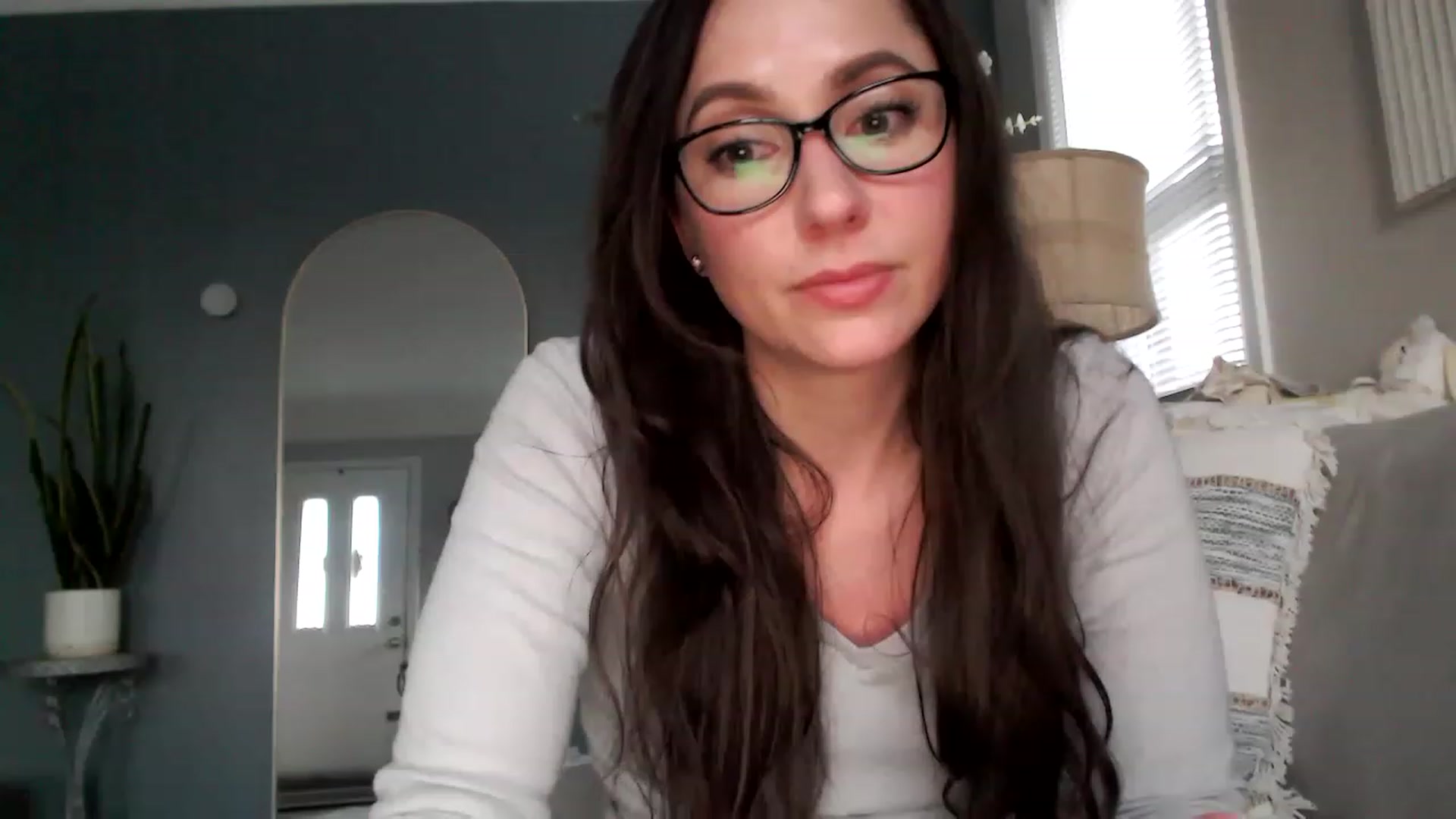 Gallery image thumbnail from Lust_4_Life's myfreecams stream on, 04/13/2023, 24:00 image 19 of 20