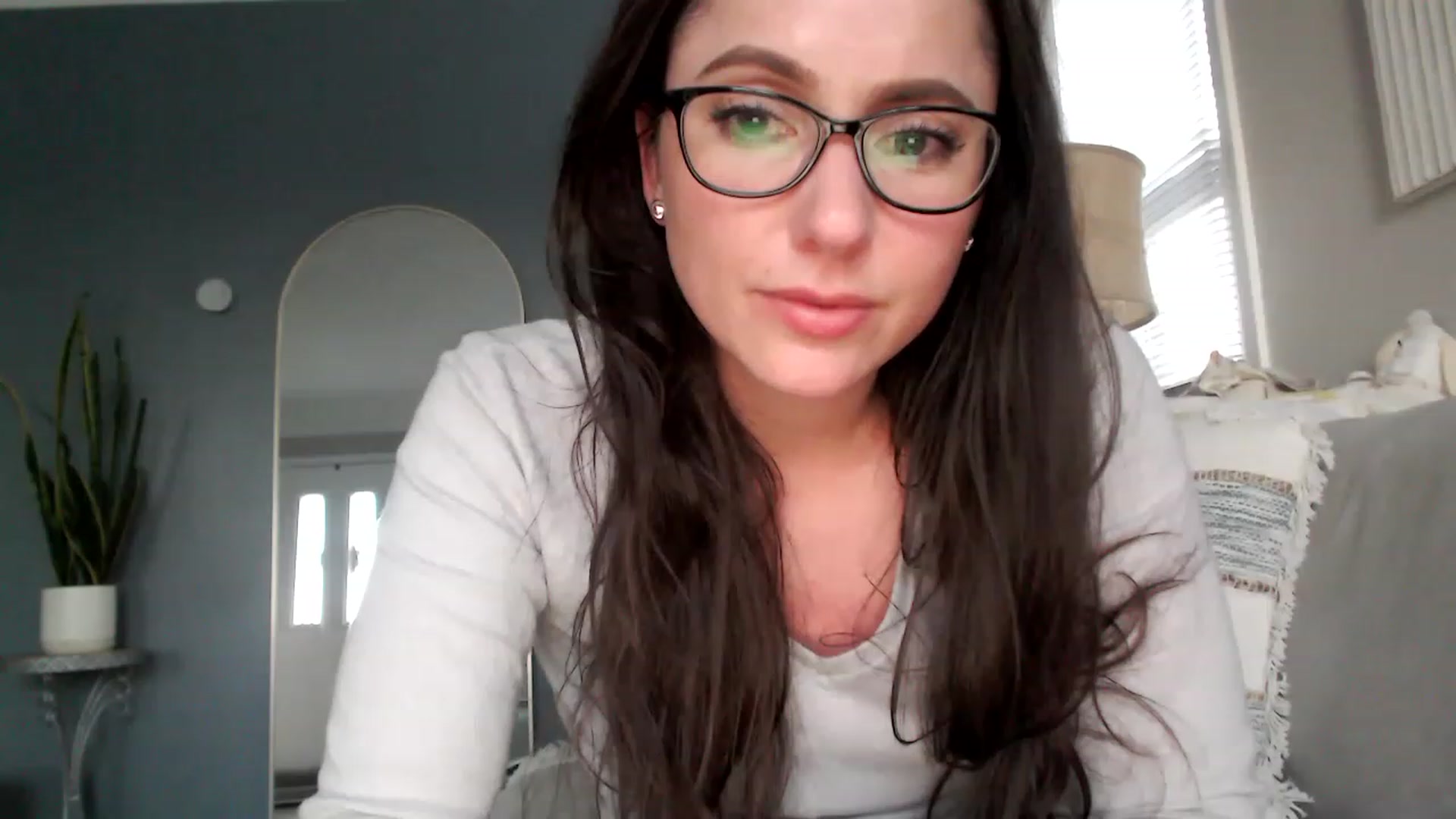 Gallery image thumbnail from Lust_4_Life's myfreecams stream on, 04/13/2023, 24:00 image 14 of 20