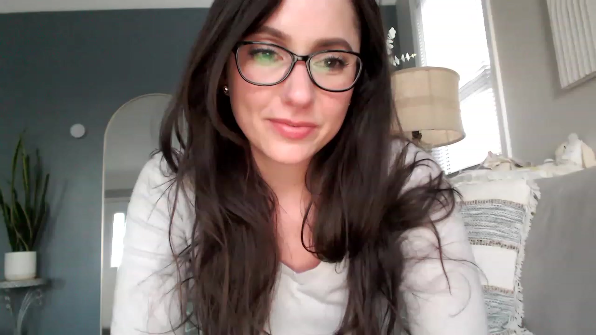 Gallery image thumbnail from Lust_4_Life's myfreecams stream on, 04/13/2023, 24:00 image 9 of 20