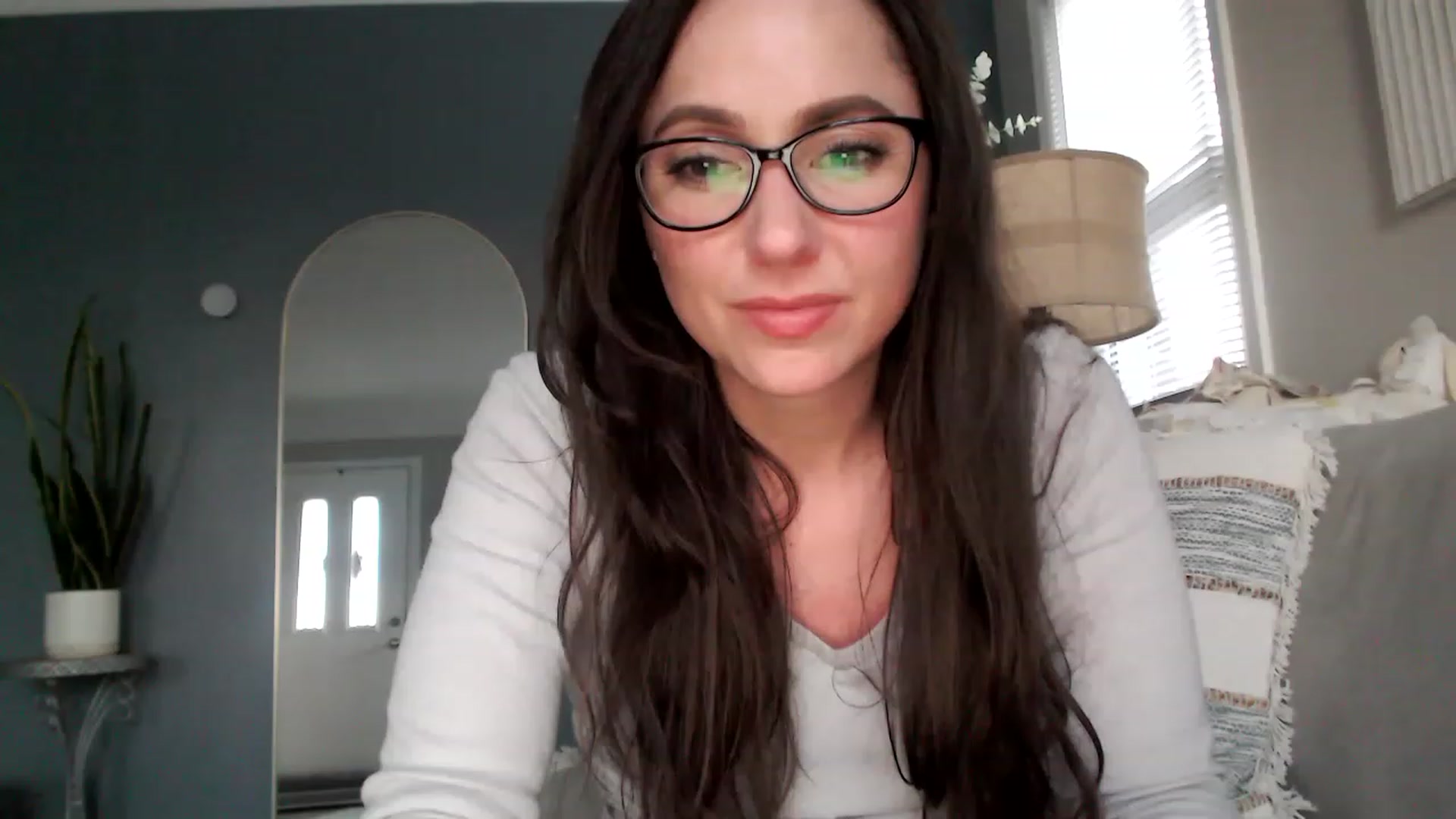 Gallery image thumbnail from Lust_4_Life's myfreecams stream on, 04/13/2023, 24:00 image 17 of 20