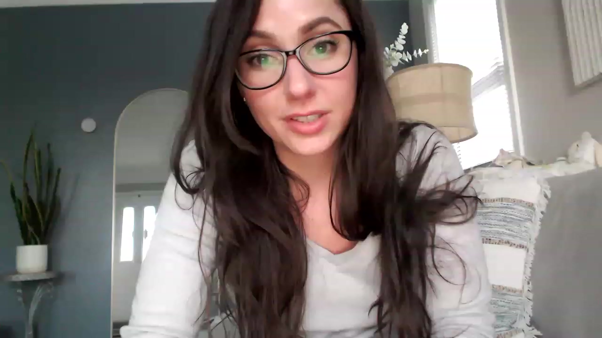 Gallery image thumbnail from Lust_4_Life's myfreecams stream on, 04/13/2023, 24:00 image 10 of 20