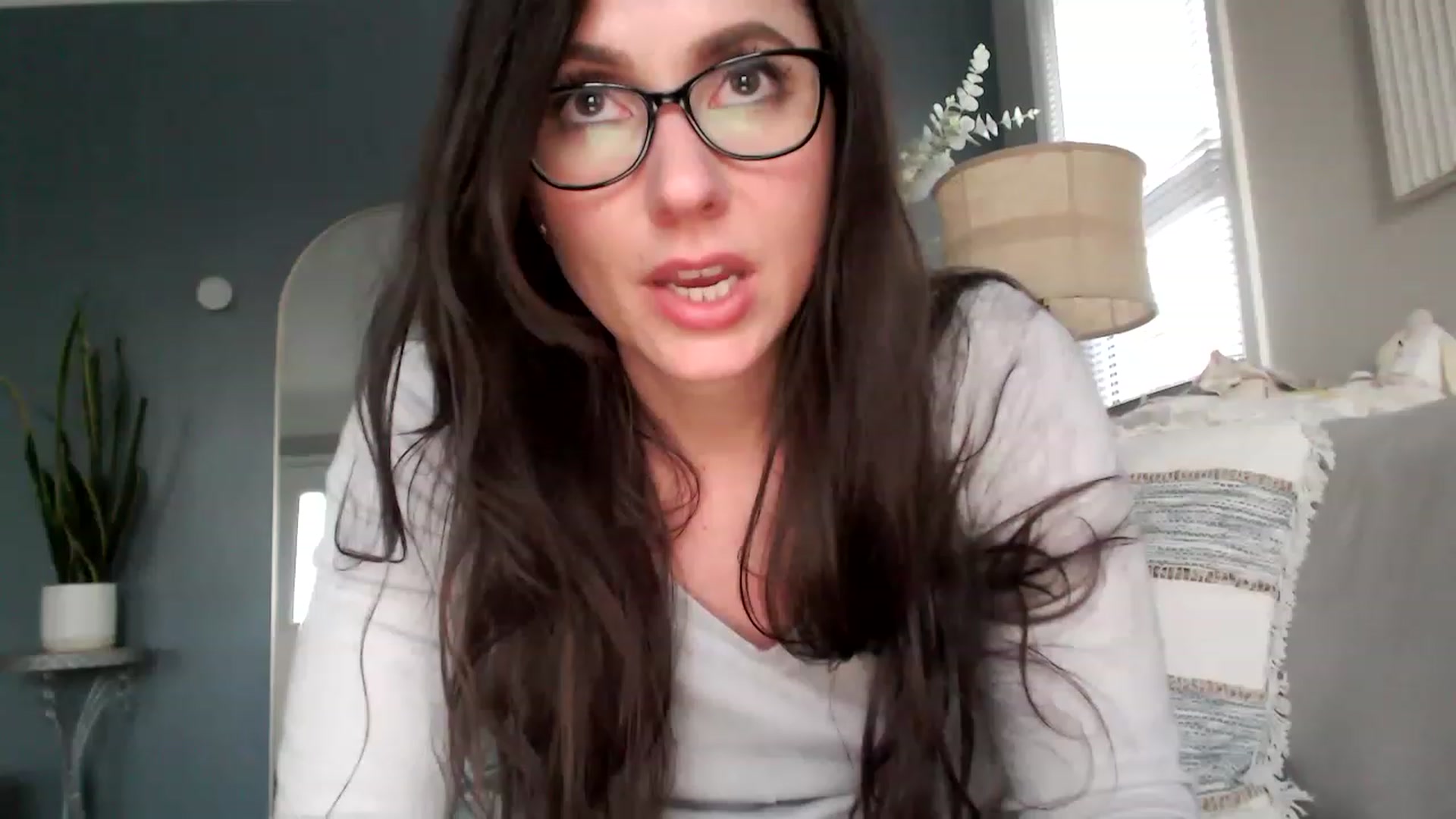 Gallery image thumbnail from Lust_4_Life's myfreecams stream on, 04/13/2023, 24:00 image 12 of 20