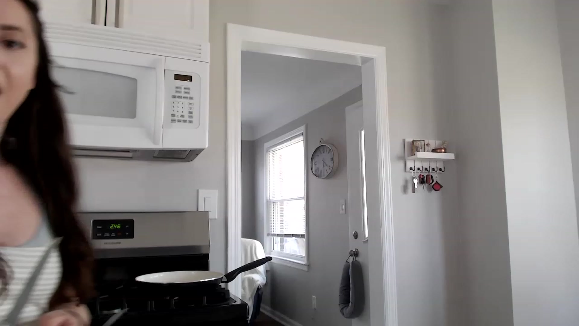 Gallery image thumbnail from Lust_4_Life's myfreecams stream on, 04/15/2023, 19:42 image 11 of 20