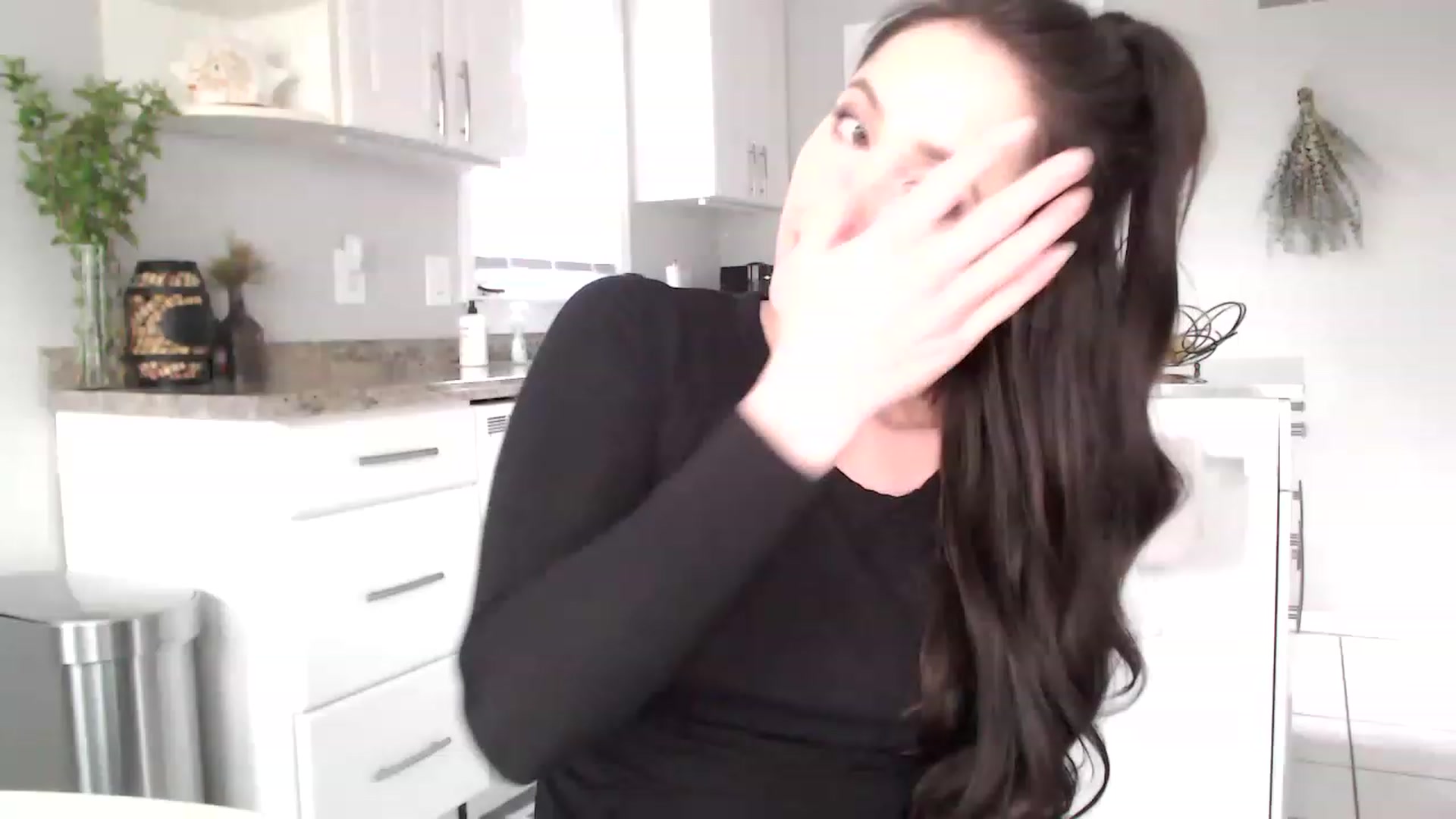 Gallery image thumbnail from Lust_4_Life's myfreecams stream on, 04/18/2023, 23:20 image 1 of 20