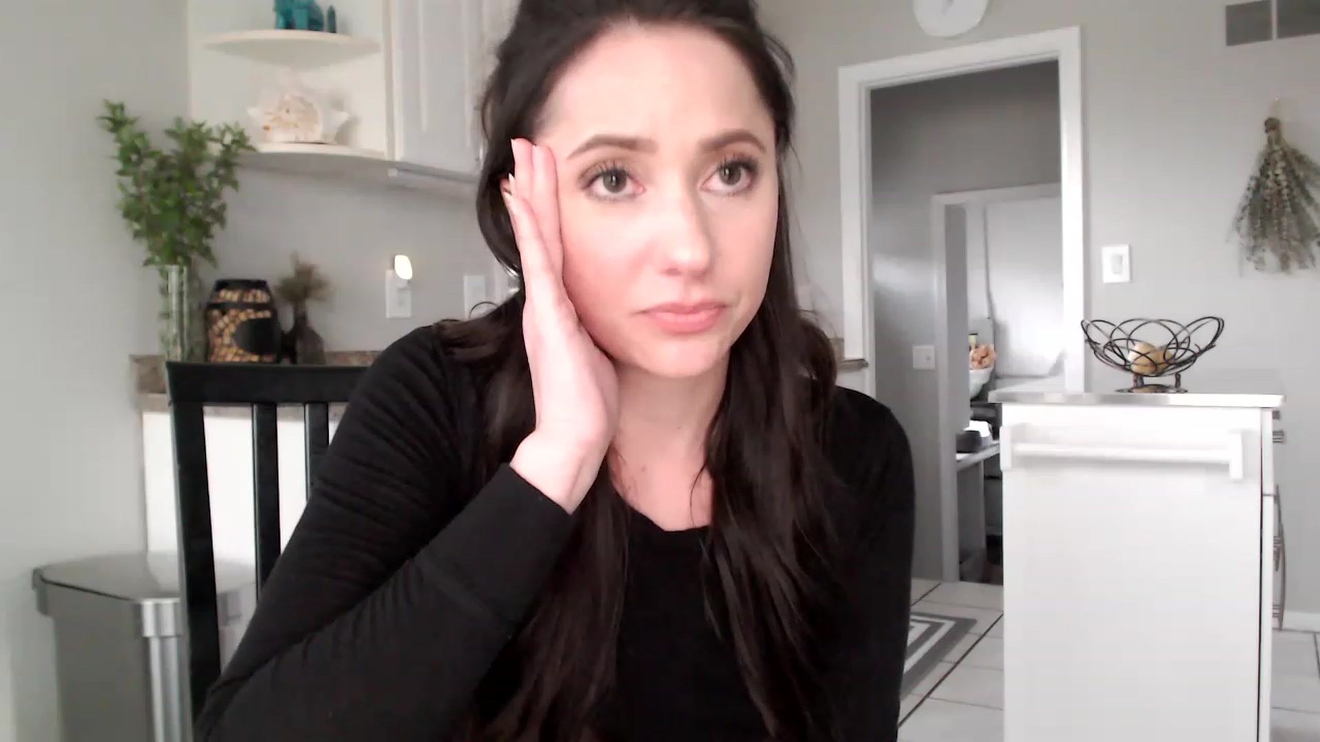 Gallery image thumbnail from Lust_4_Life's myfreecams stream on, 04/18/2023, 23:20 image 17 of 20