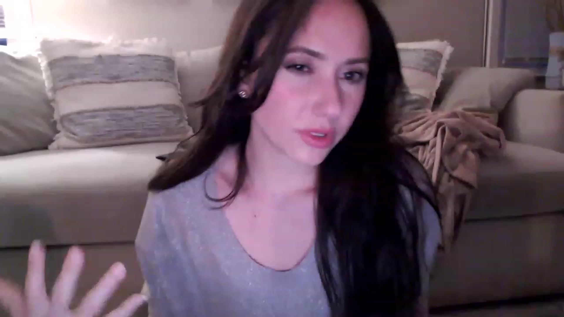 Gallery image thumbnail from Lust_4_Life's myfreecams stream on, 04/22/2023, 01:20 image 13 of 20