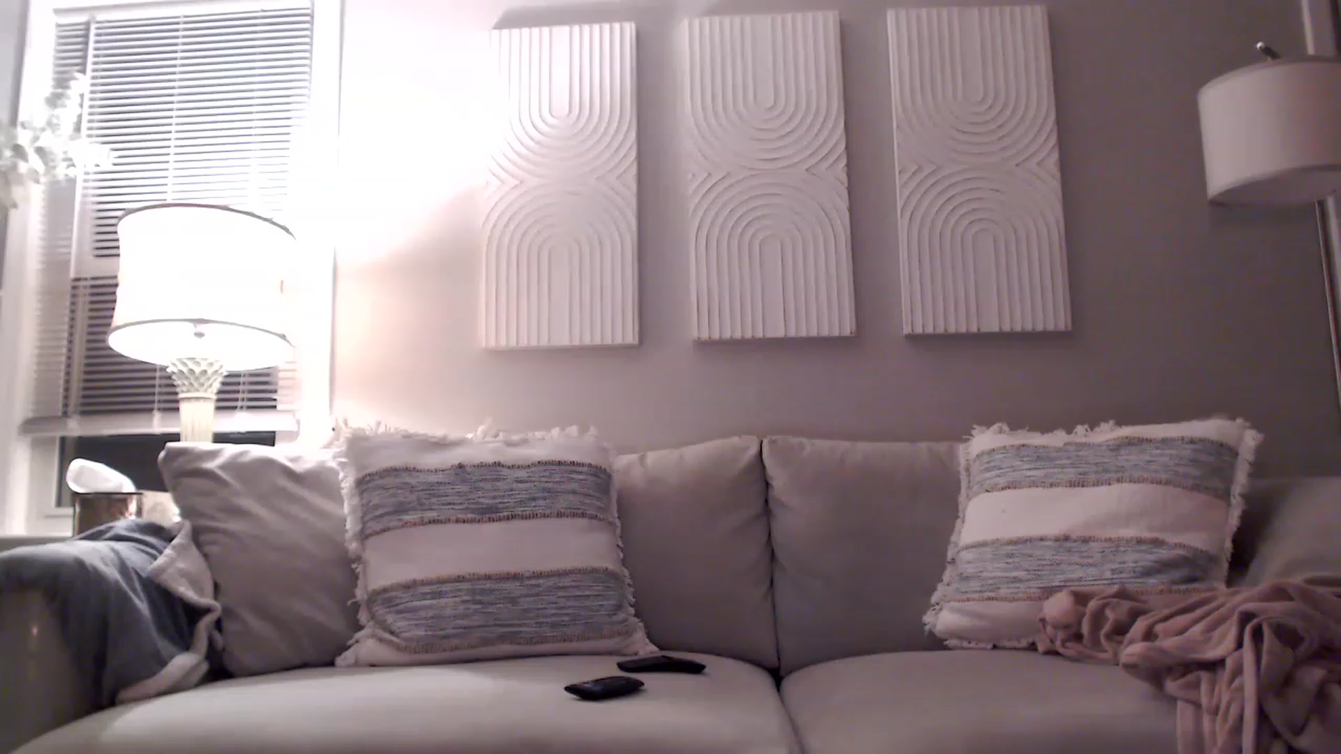 Gallery image thumbnail from Lust_4_Life's myfreecams stream on, 04/22/2023, 01:20 image 16 of 20