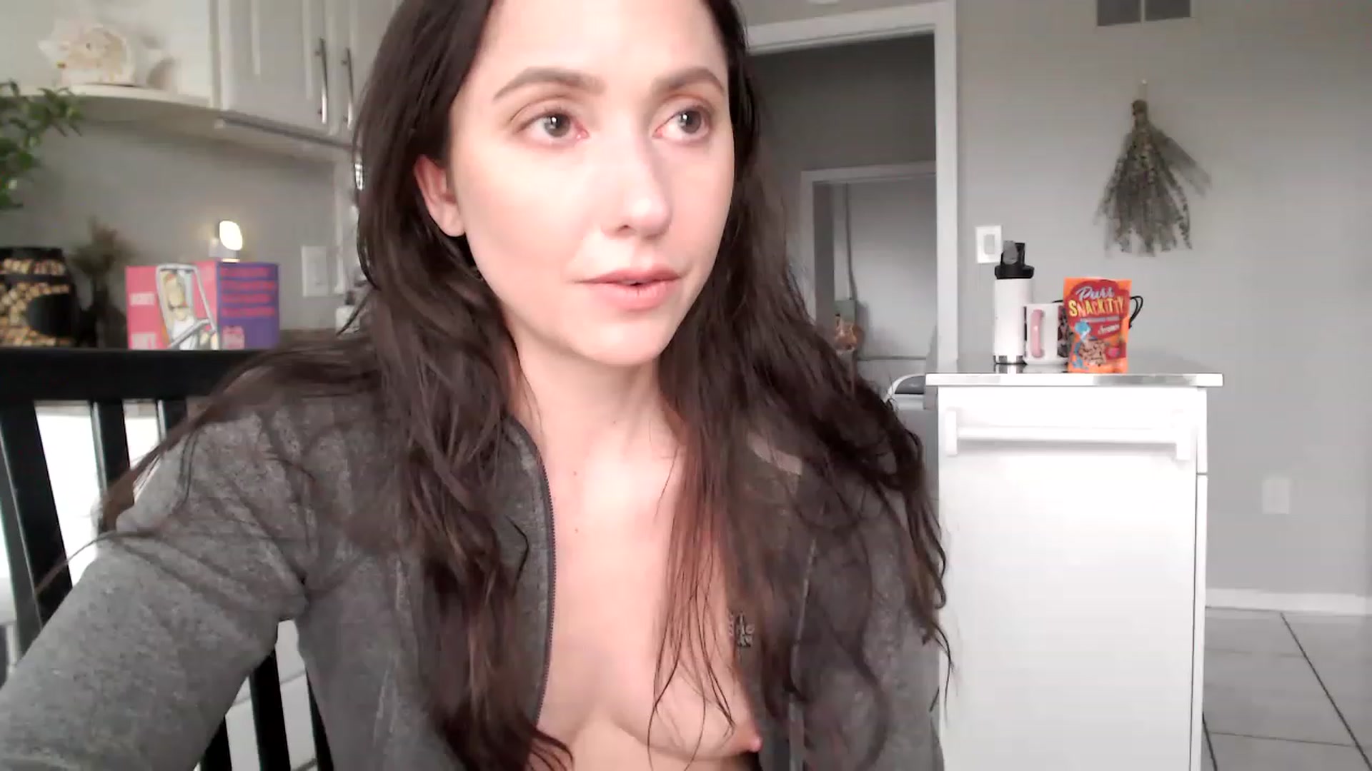 Gallery image thumbnail from Lust_4_Life's myfreecams stream on, 04/24/2023, 24:06 image 7 of 20