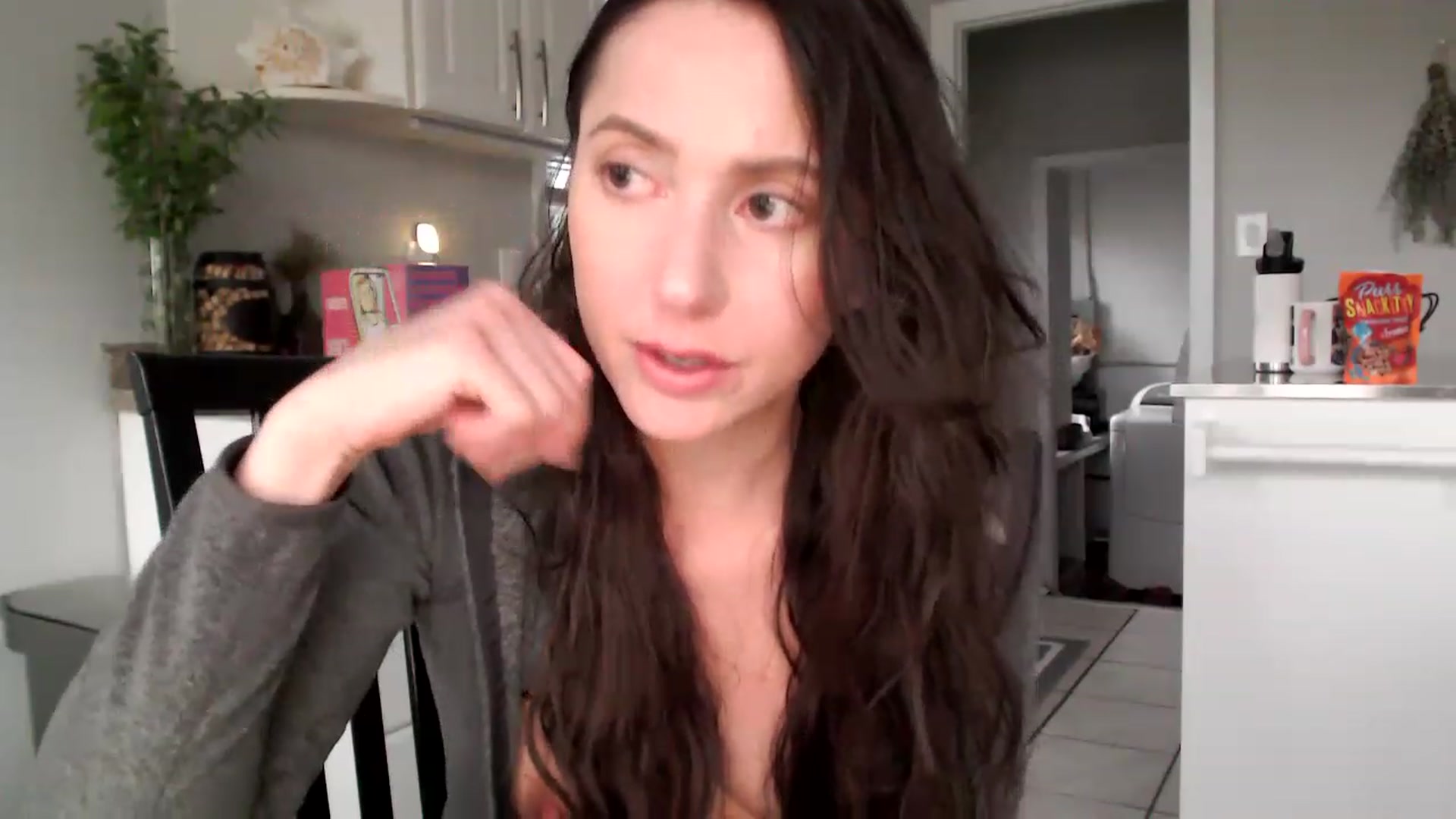 Gallery image thumbnail from Lust_4_Life's myfreecams stream on, 04/24/2023, 24:06 image 13 of 20