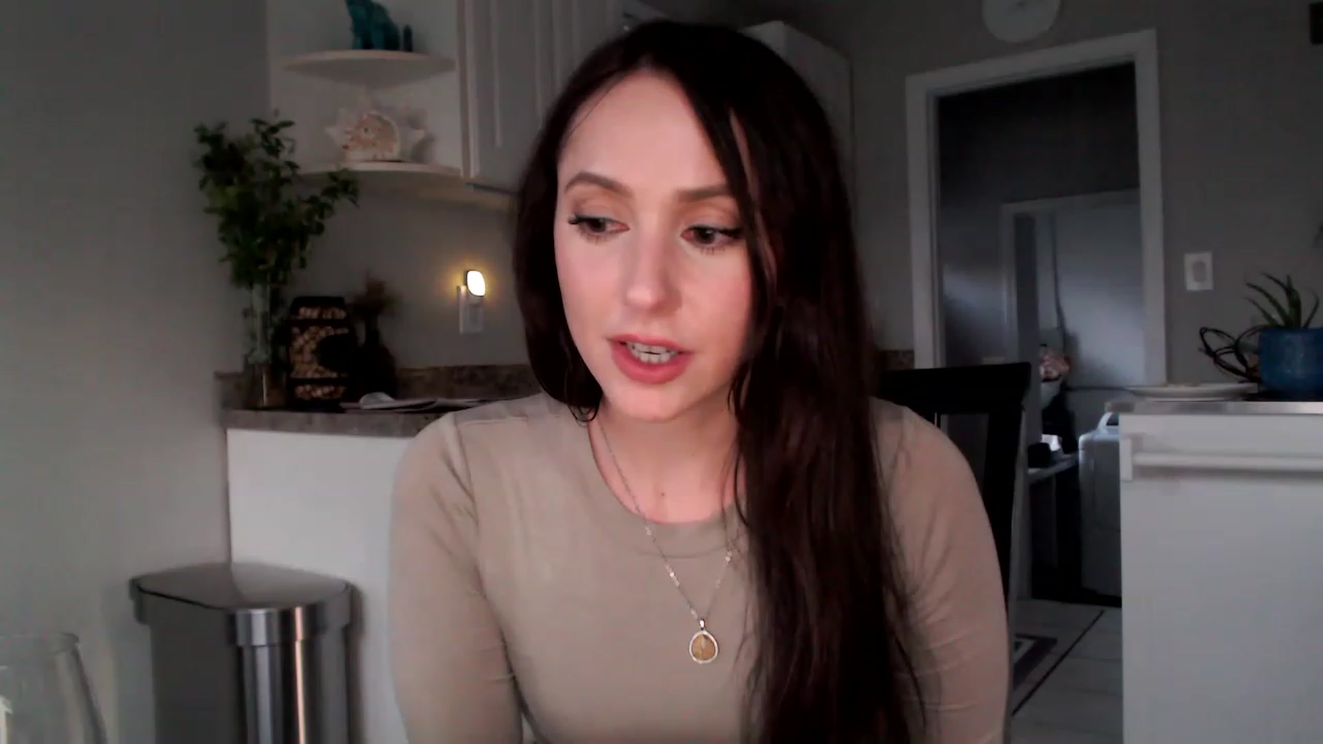 Gallery image thumbnail from Lust_4_Life's myfreecams stream on, 04/26/2023, 24:41 image 11 of 20