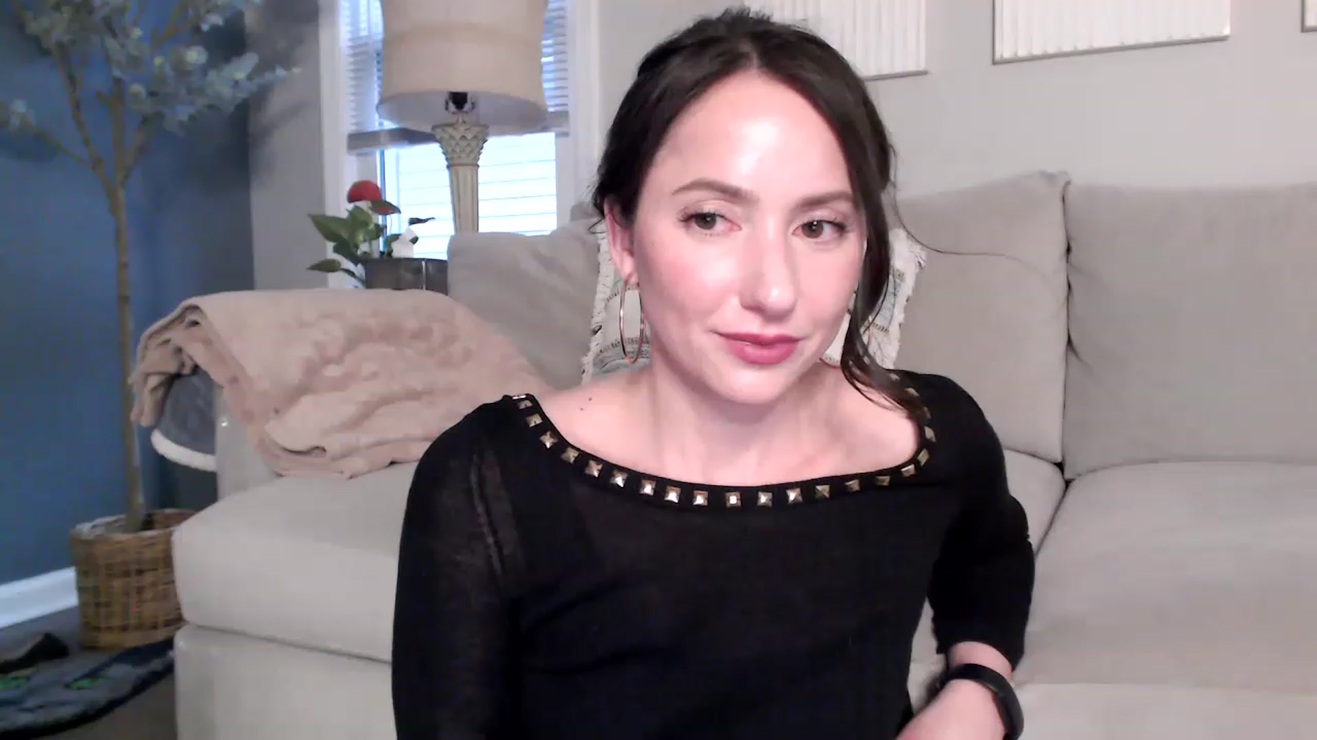 Gallery image thumbnail from Lust_4_Life's myfreecams stream on, 04/27/2023, 24:26 image 11 of 20