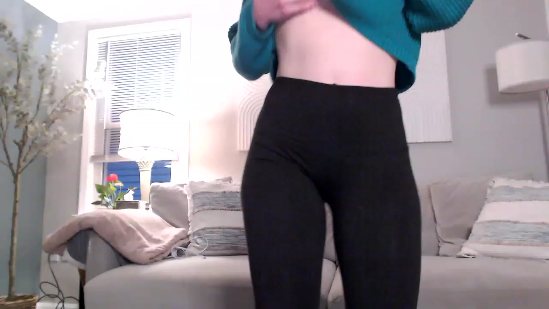 Gallery image thumbnail from Lust_4_Life's myfreecams stream on, 04/29/2023, 01:52 image 6 of 20