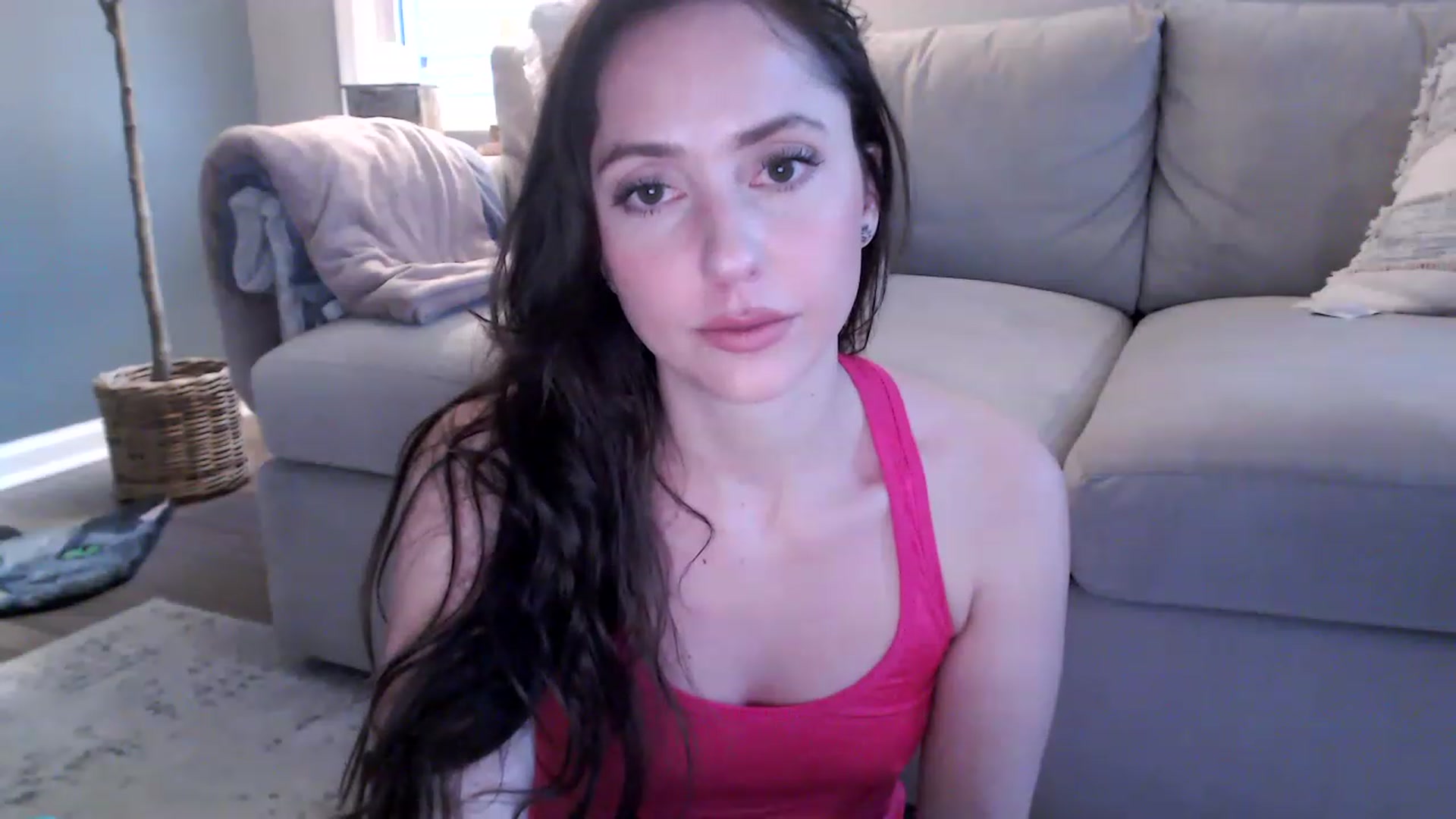 Gallery image thumbnail from Lust_4_Life's myfreecams stream on, 05/06/2023, 24:52 image 16 of 20