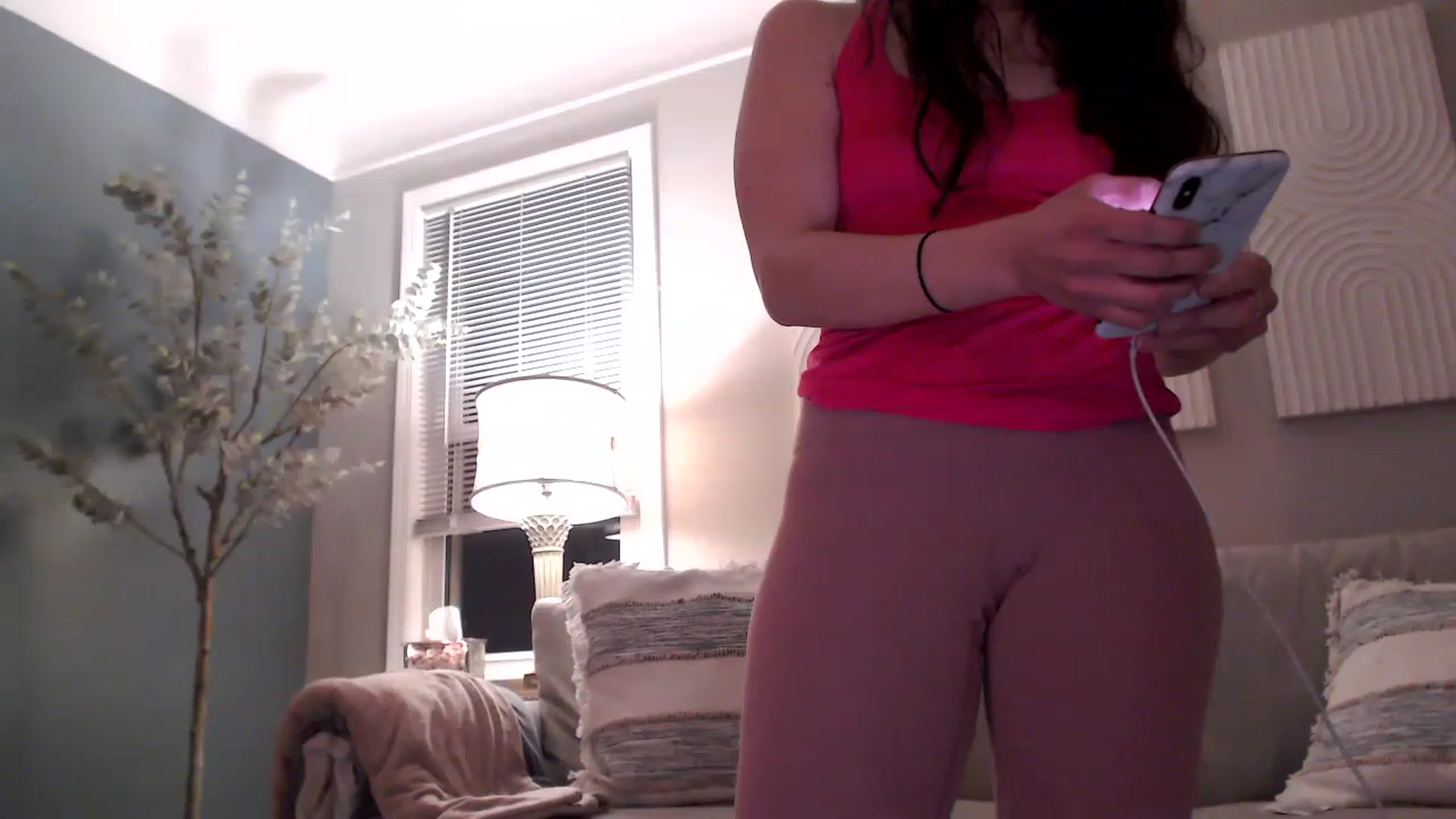 Gallery image thumbnail from Lust_4_Life's myfreecams stream on, 05/06/2023, 01:14 image 19 of 20