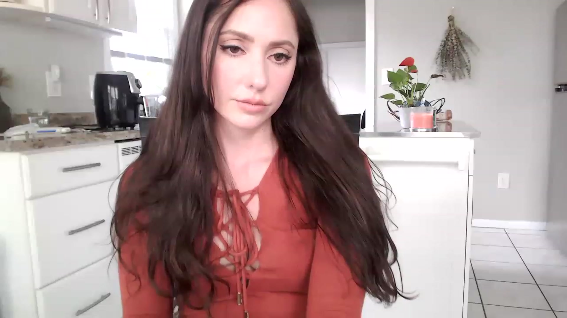 Gallery image thumbnail from Lust_4_Life's myfreecams stream on, 05/06/2023, 22:07 image 10 of 20