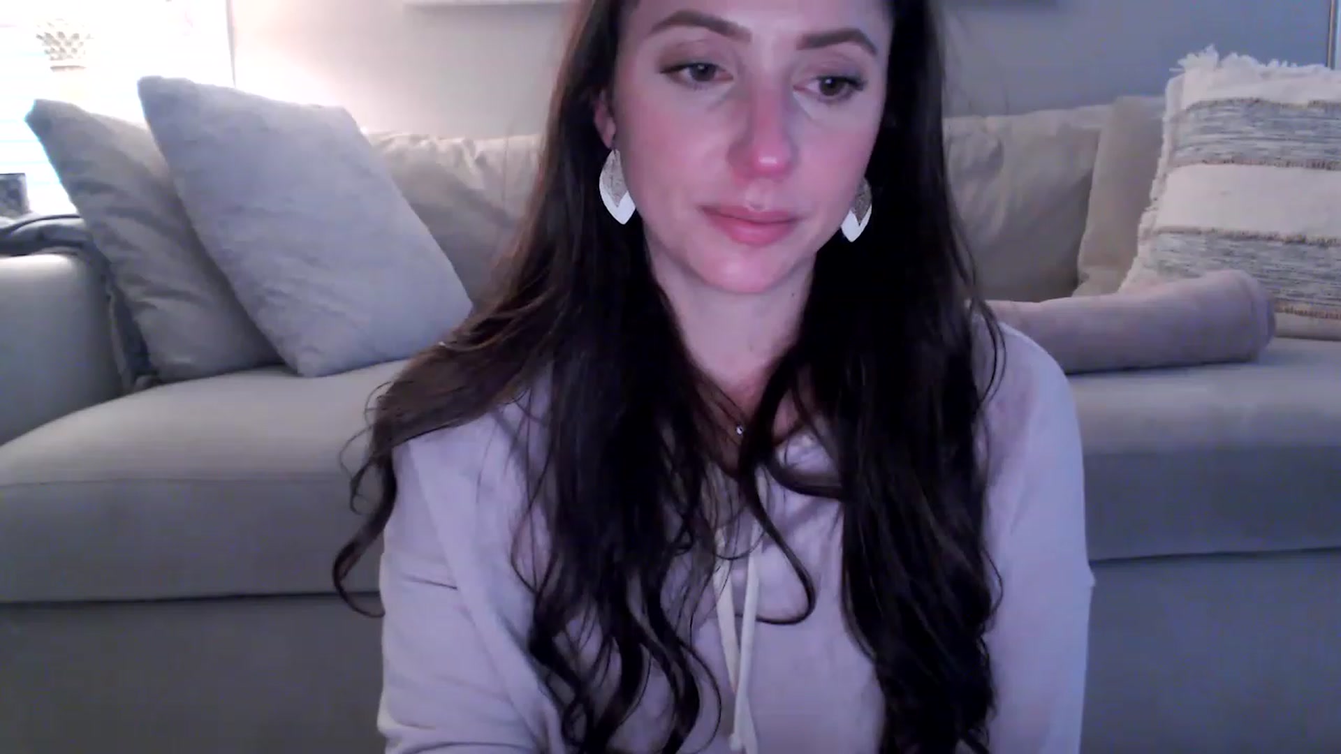 Gallery image thumbnail from Lust_4_Life's myfreecams stream on, 05/10/2023, 24:43 image 11 of 20