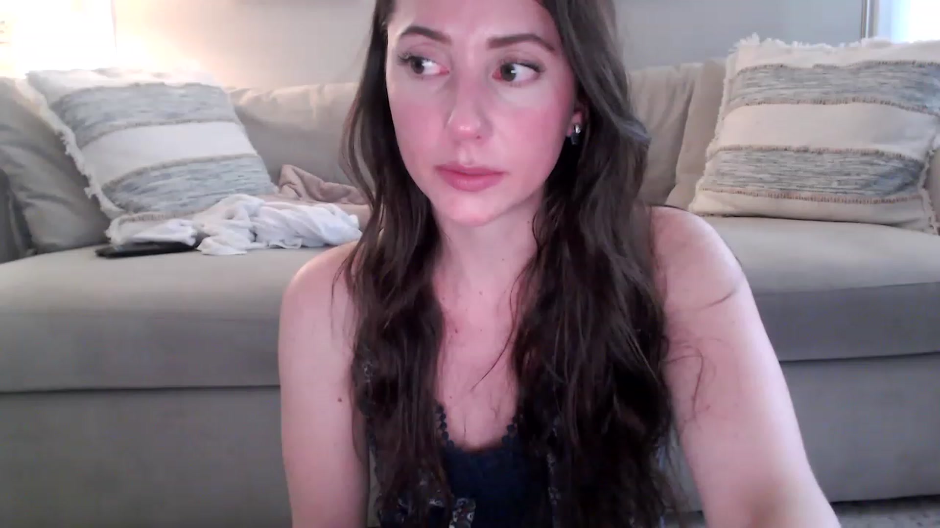 Gallery image thumbnail from Lust_4_Life's myfreecams stream on, 05/13/2023, 24:02 image 6 of 20