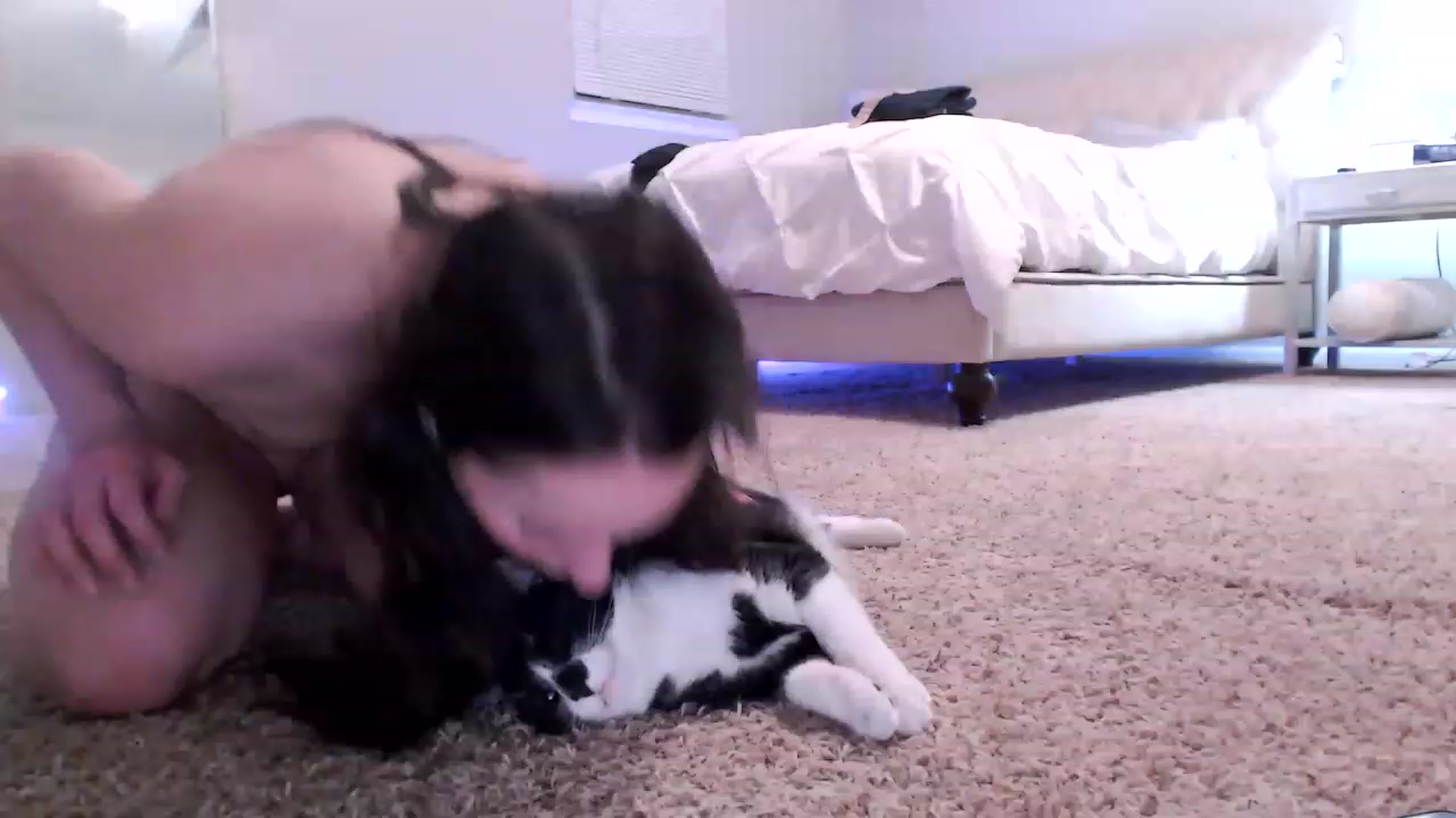Gallery image thumbnail from Lust_4_Life's myfreecams stream on, 05/13/2023, 01:52 image 17 of 20