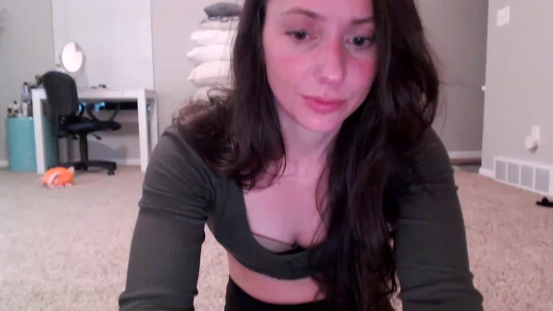 Gallery image thumbnail from Lust_4_Life's myfreecams stream on, 05/14/2023, 02:32 image 11 of 20