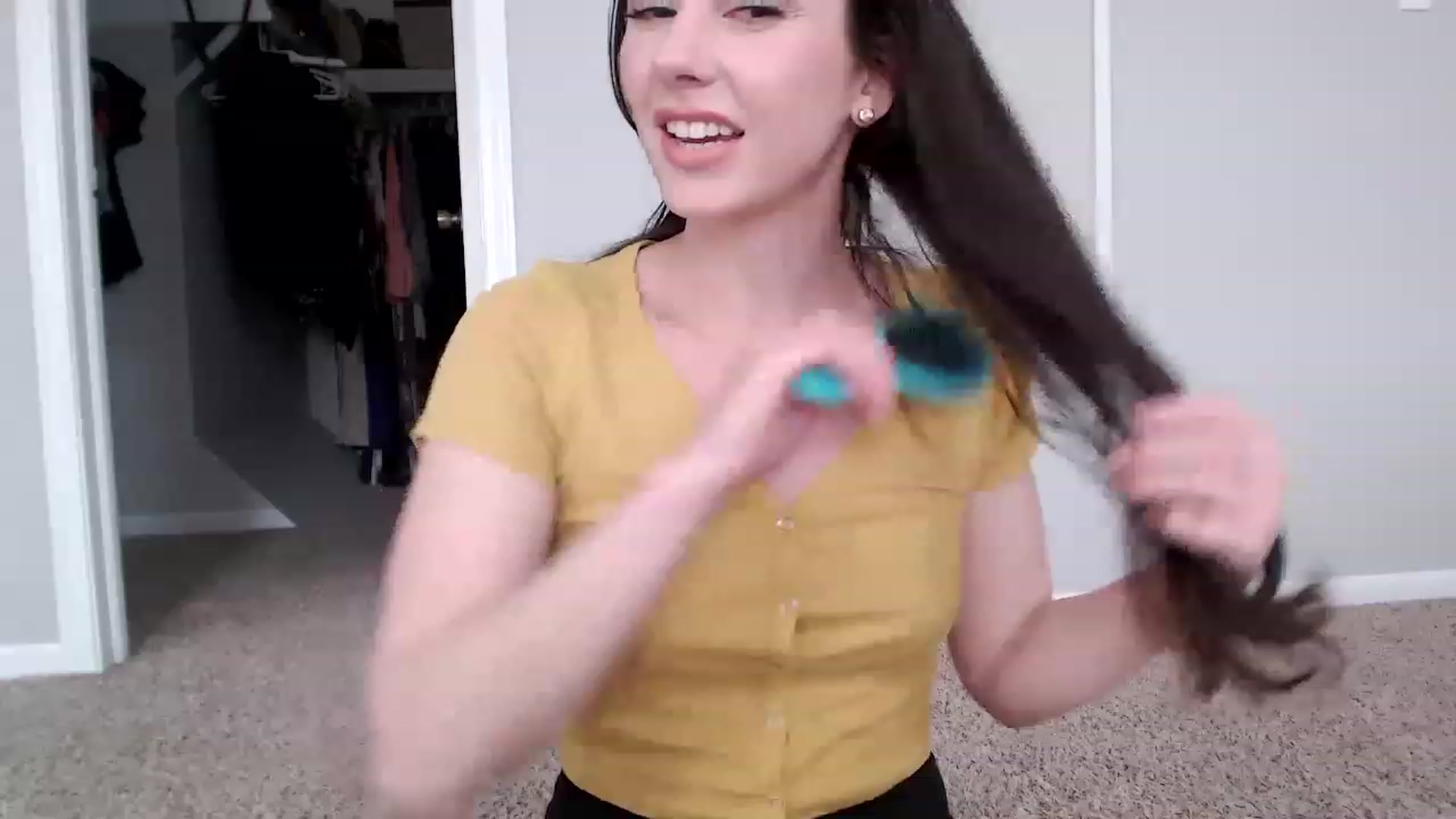 Gallery image thumbnail from Lust_4_Life's myfreecams stream on, 05/14/2023, 22:02 image 13 of 20