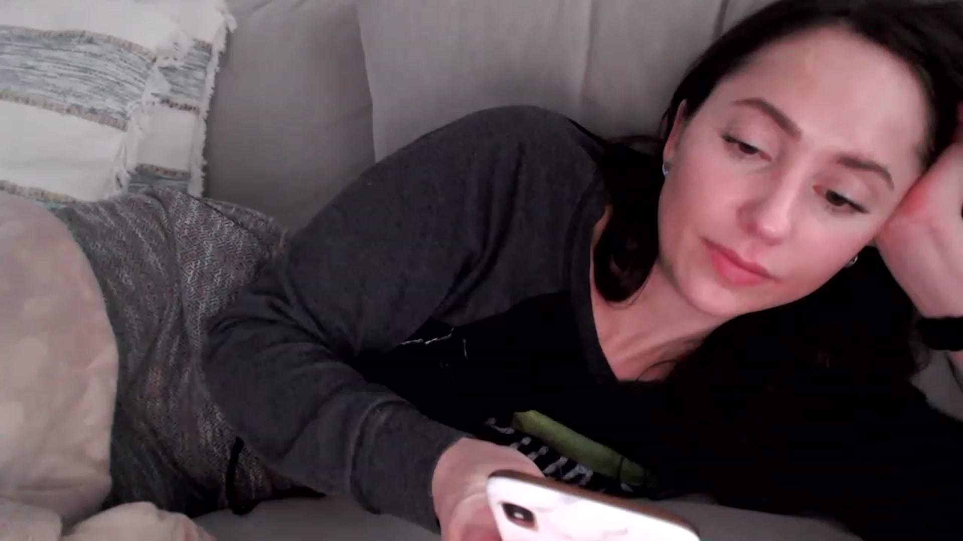 Gallery image thumbnail from Lust_4_Life's myfreecams stream on, 05/17/2023, 24:01 image 15 of 20