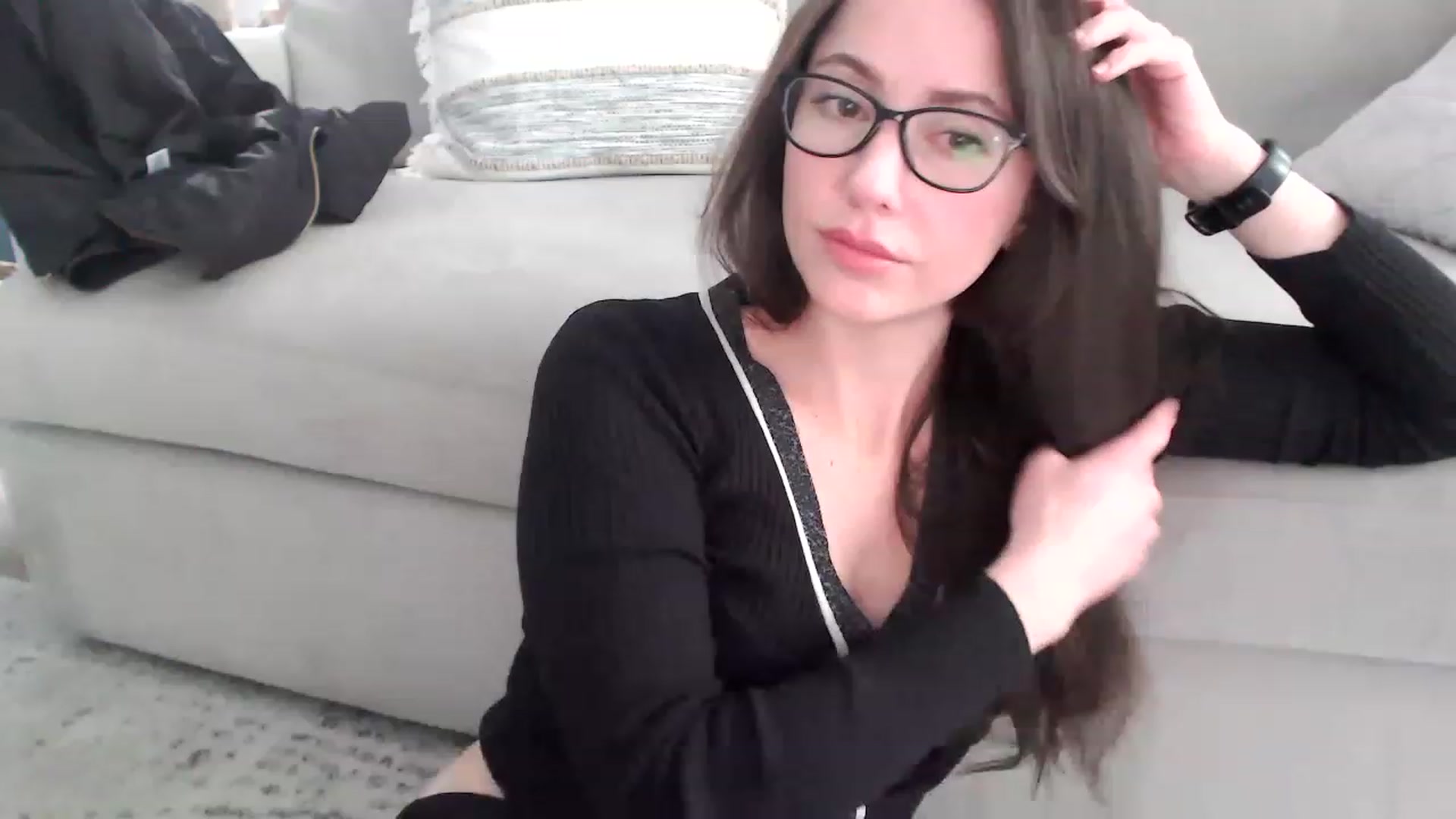 Gallery image thumbnail from Lust_4_Life's myfreecams stream on, 05/17/2023, 22:50 image 5 of 20