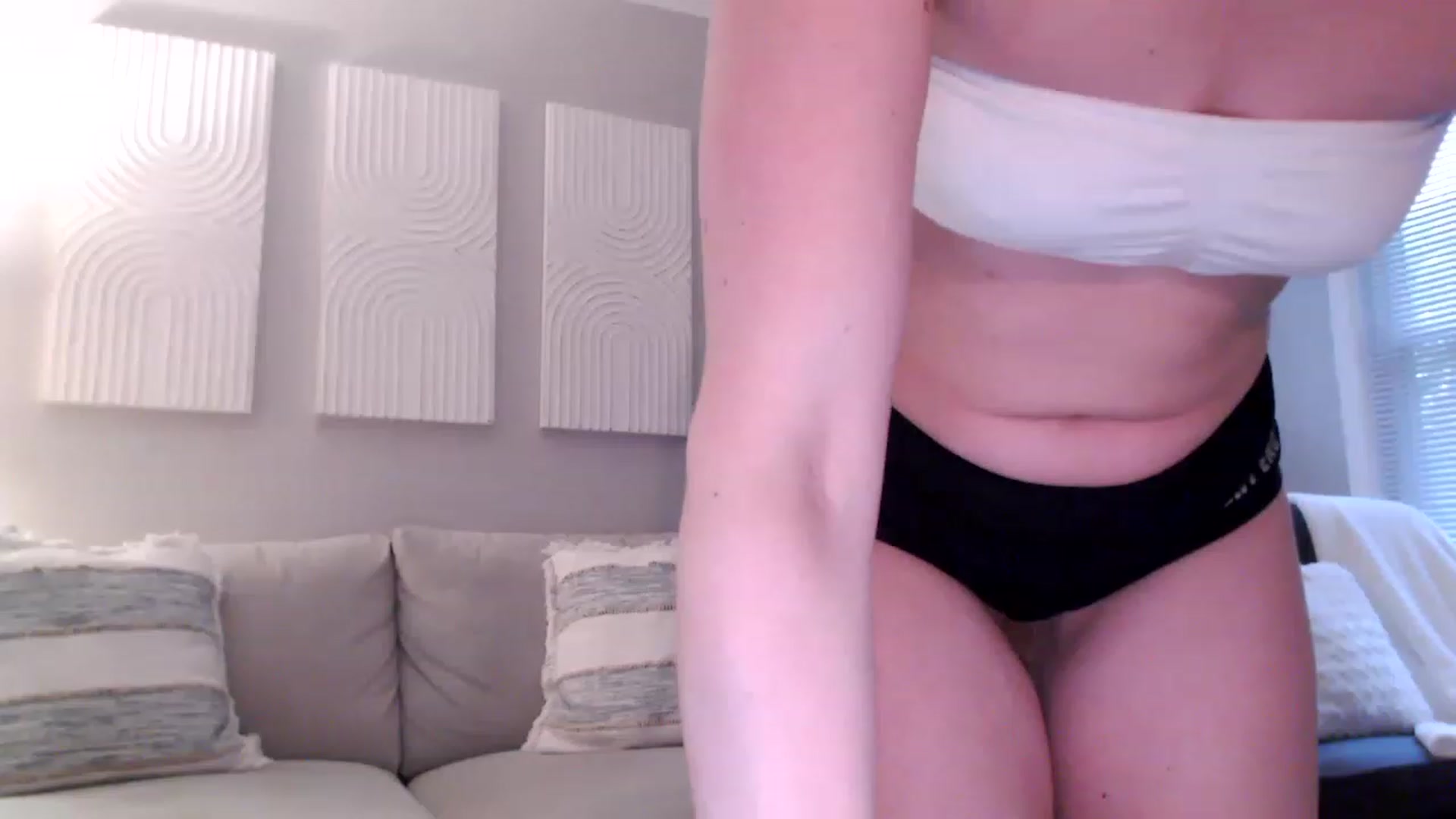 Gallery image thumbnail from Lust_4_Life's myfreecams stream on, 05/20/2023, 24:42 image 12 of 20