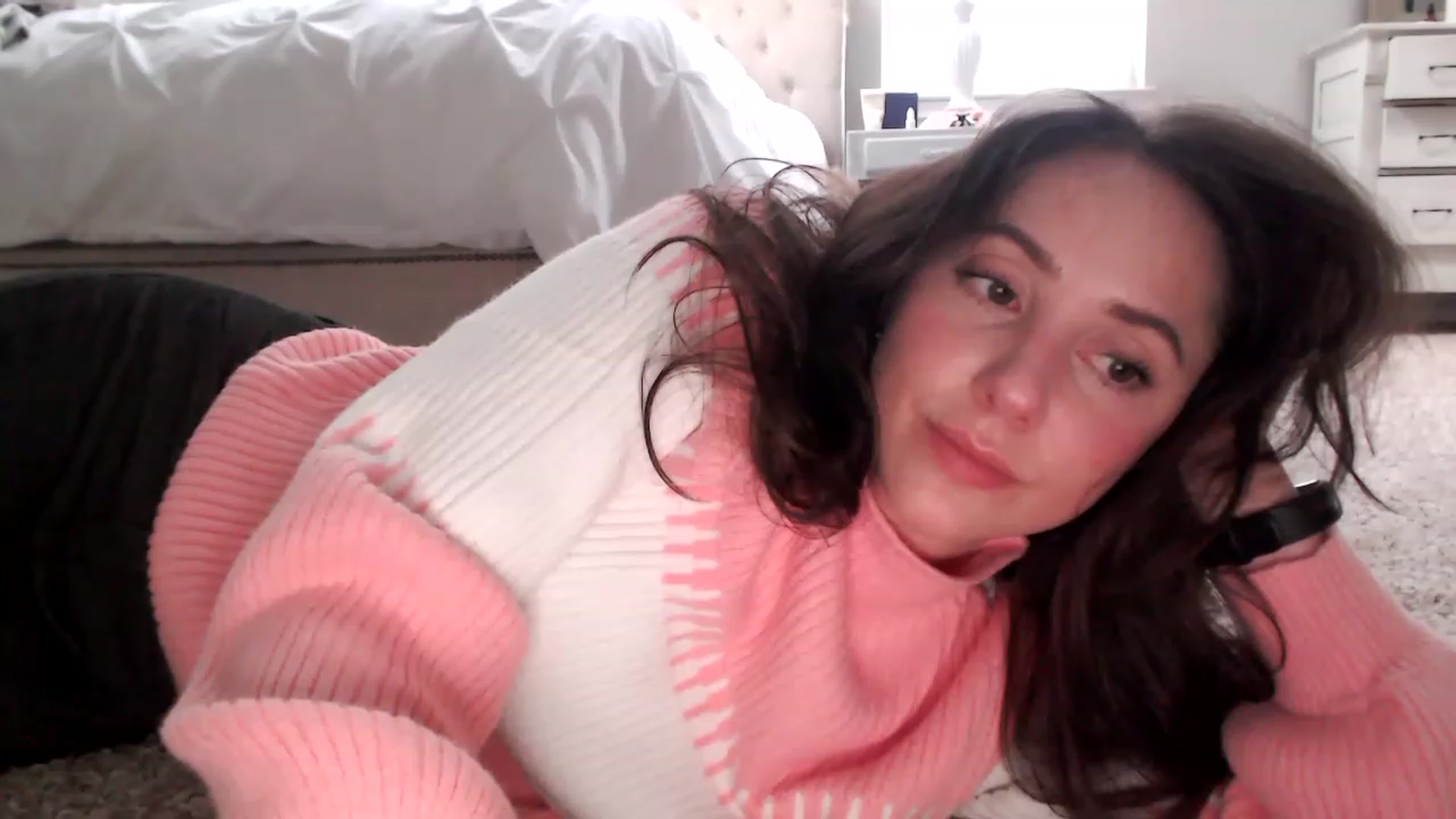 Gallery image thumbnail from Lust_4_Life's myfreecams stream on, 05/23/2023, 24:11 image 20 of 20
