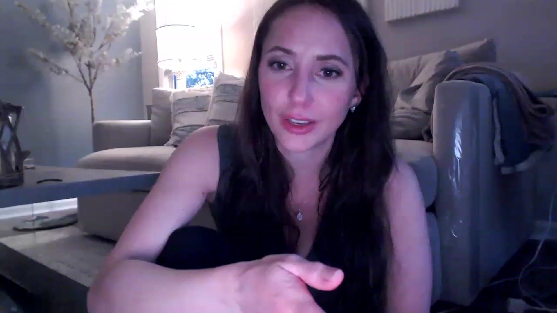 Gallery image thumbnail from Lust_4_Life's myfreecams stream on, 06/01/2023, 01:48 image 10 of 20