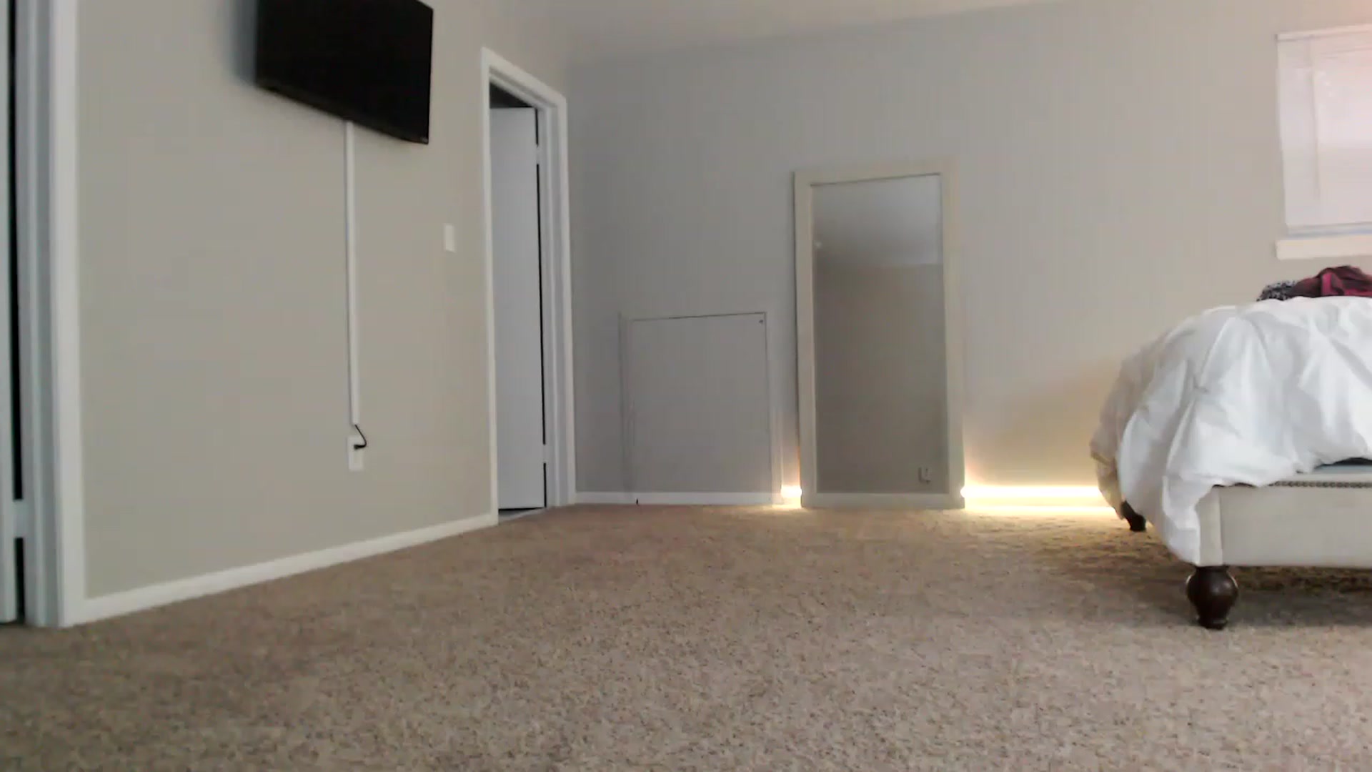 Gallery image thumbnail from Lust_4_Life's myfreecams stream on, 06/14/2023, 01:03 image 16 of 20