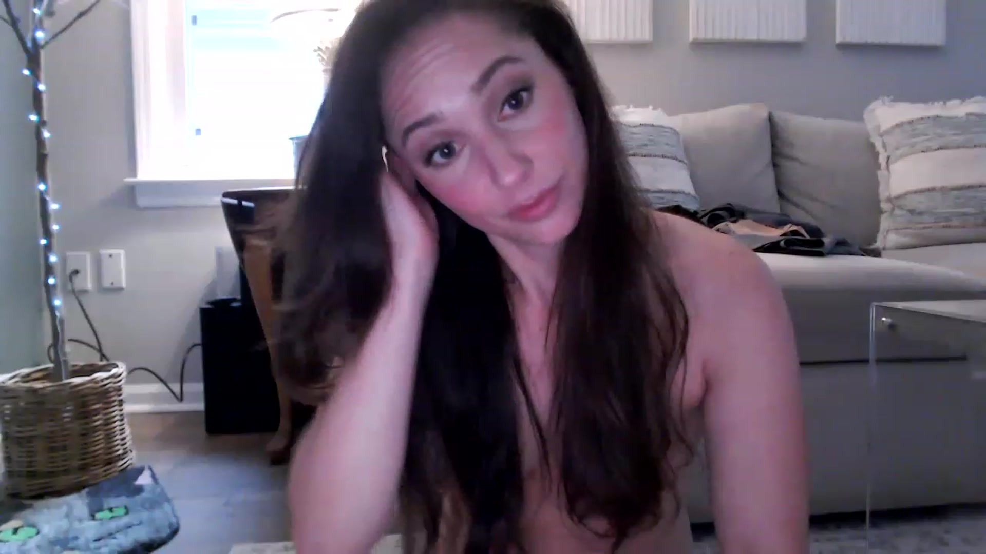 Gallery image thumbnail from Lust_4_Life's myfreecams stream on, 06/14/2023, 01:03 image 3 of 20