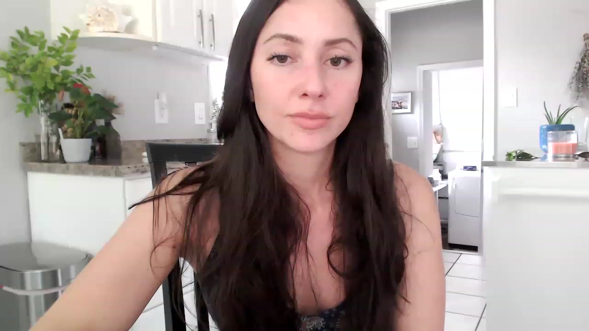 Gallery image thumbnail from Lust_4_Life's myfreecams stream on, 07/01/2023, 22:34 image 3 of 20