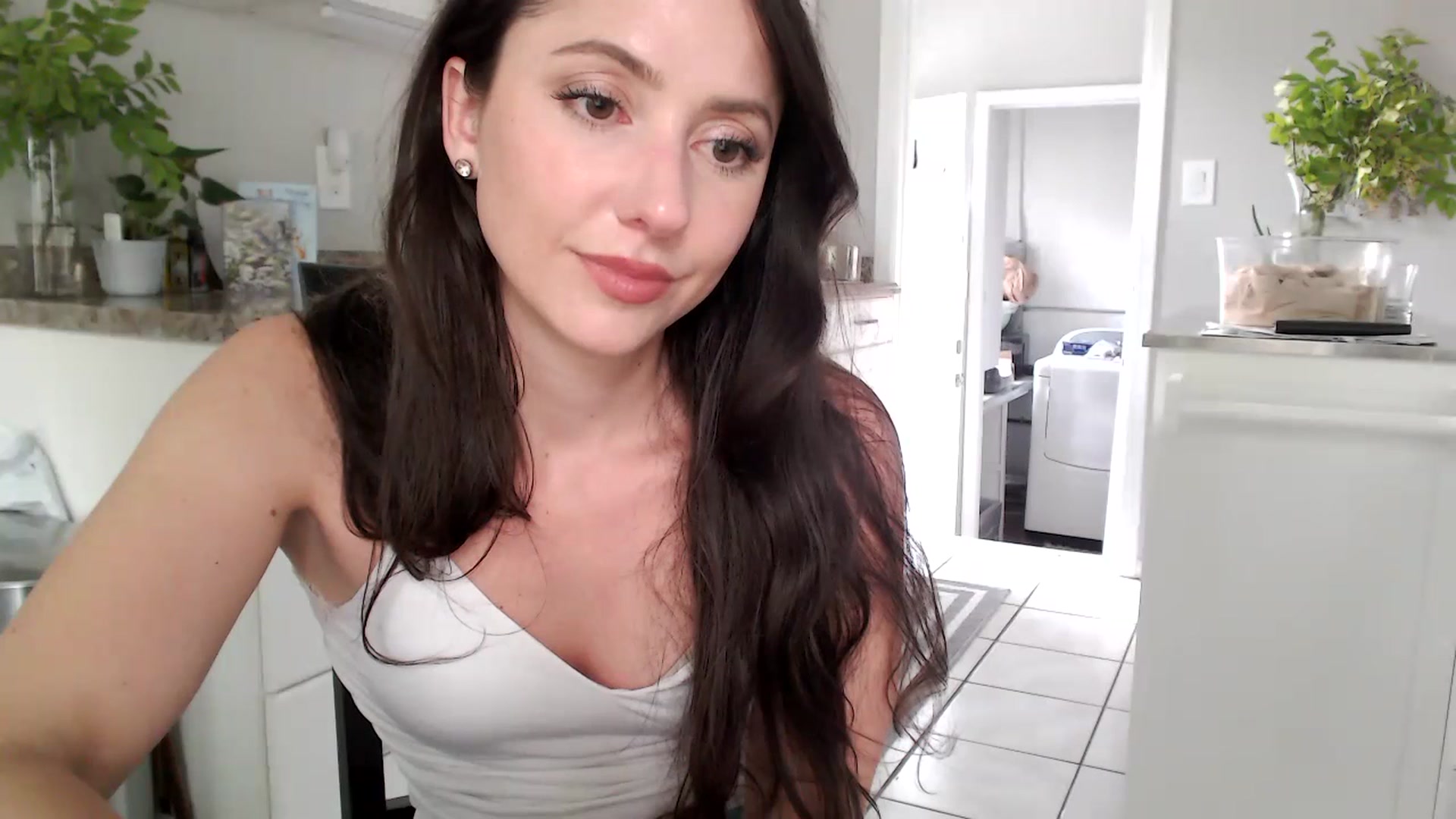 Gallery image thumbnail from Lust_4_Life's myfreecams stream on, 07/11/2023, 22:54 image 19 of 20