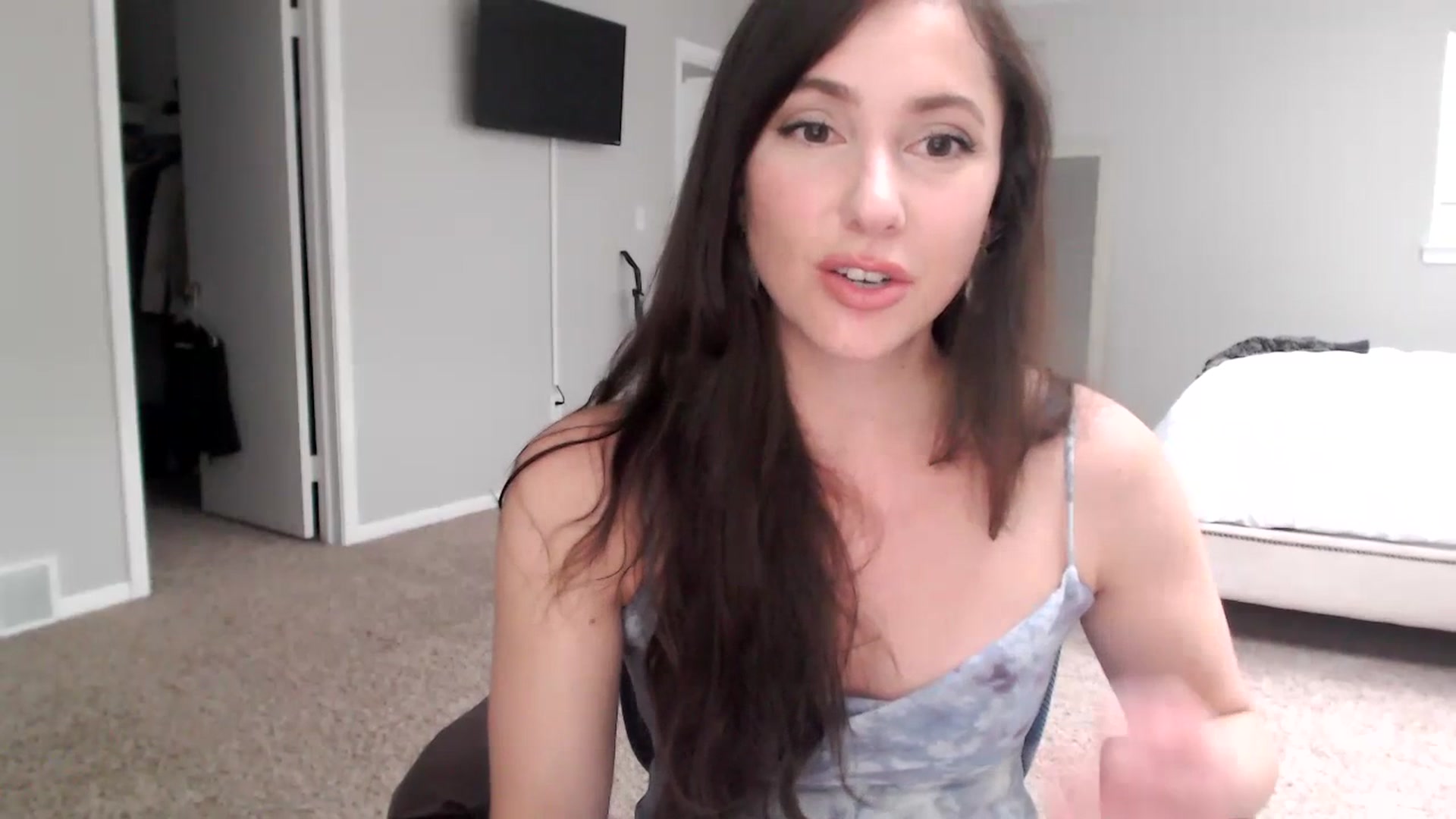 Gallery image thumbnail from Lust_4_Life's myfreecams stream on, 07/15/2023, 19:12 image 5 of 20