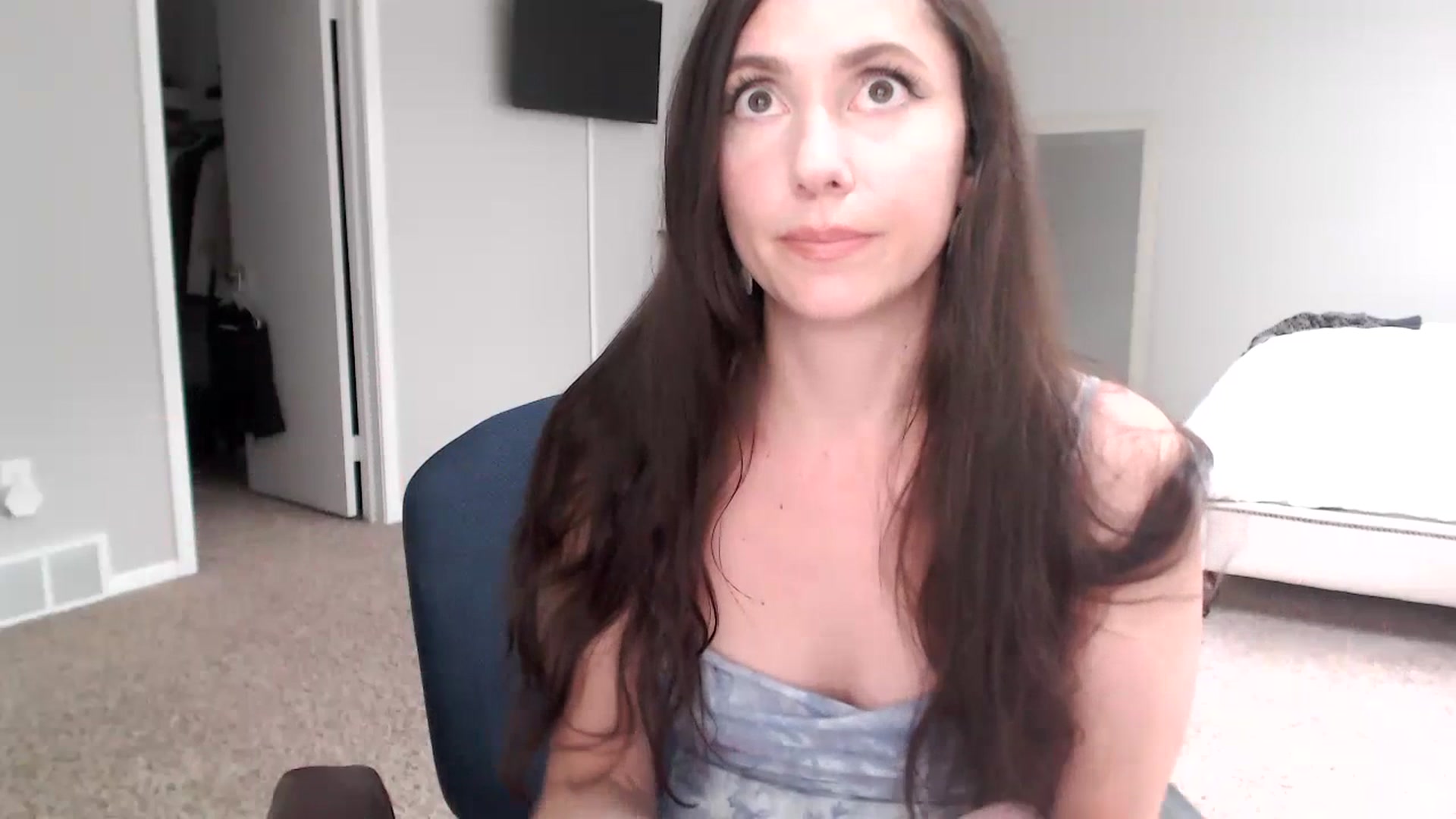 Gallery image thumbnail from Lust_4_Life's myfreecams stream on, 07/15/2023, 19:27 image 13 of 20