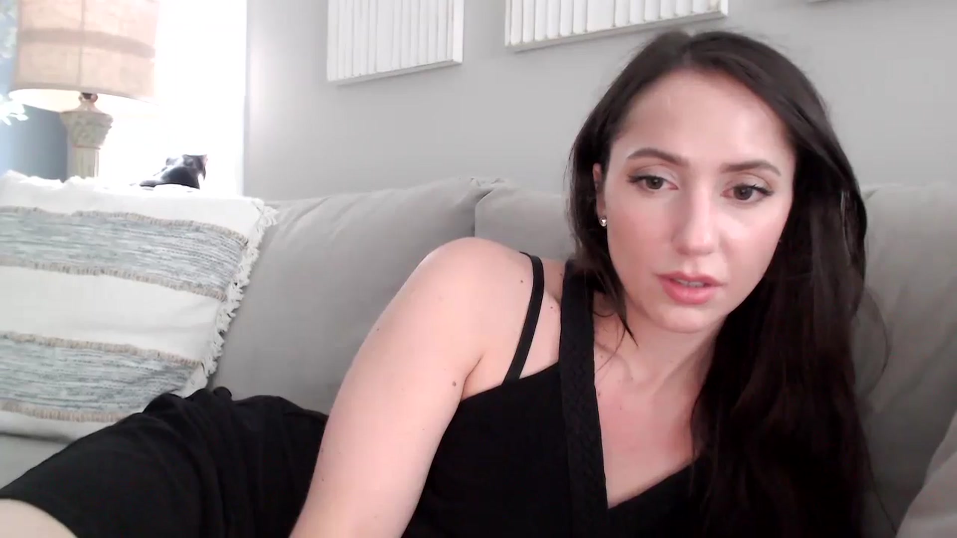 Gallery image thumbnail from Lust_4_Life's myfreecams stream on, 07/25/2023, 23:37 image 7 of 20