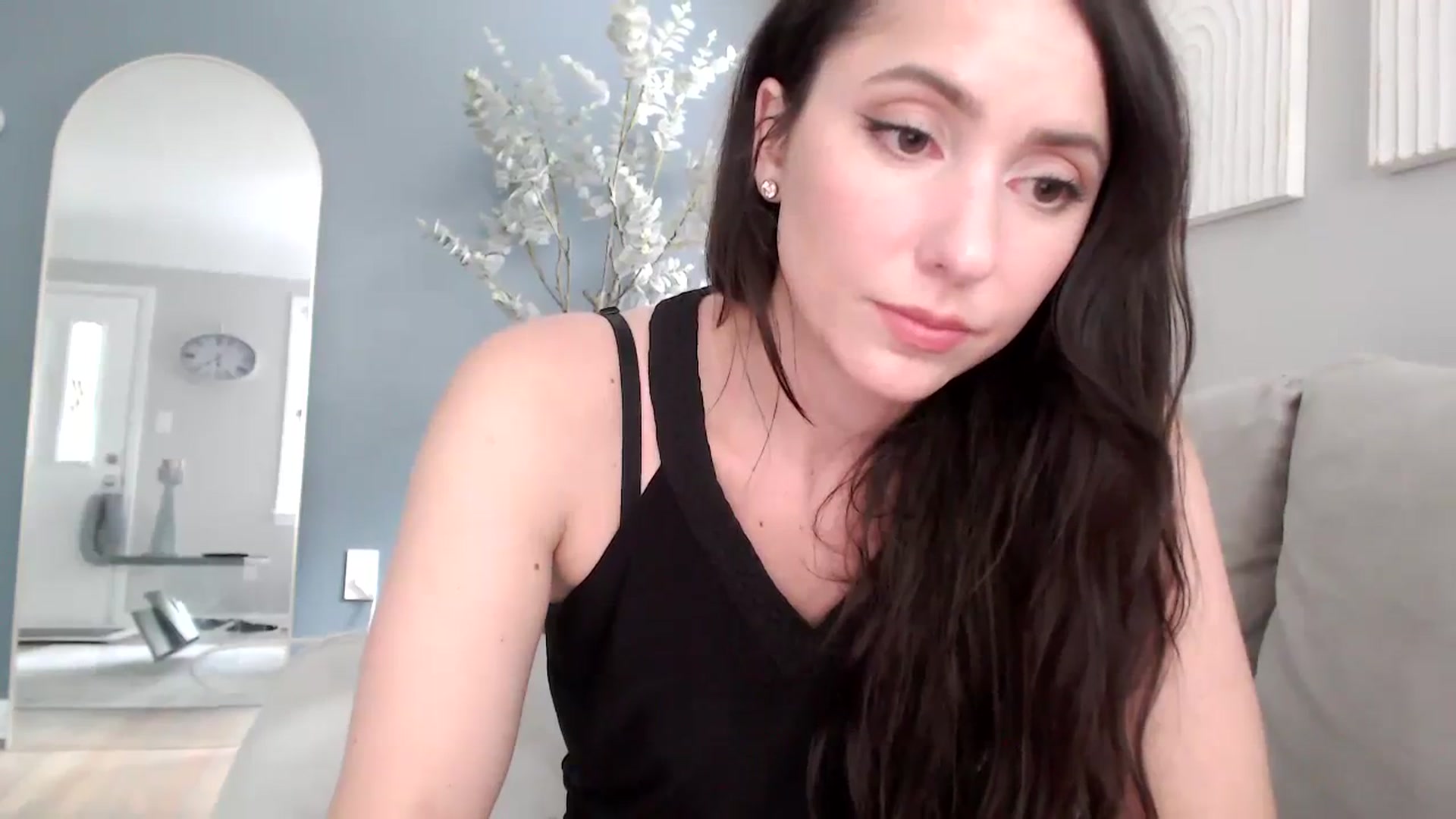 Gallery image thumbnail from Lust_4_Life's myfreecams stream on, 07/25/2023, 23:37 image 3 of 20