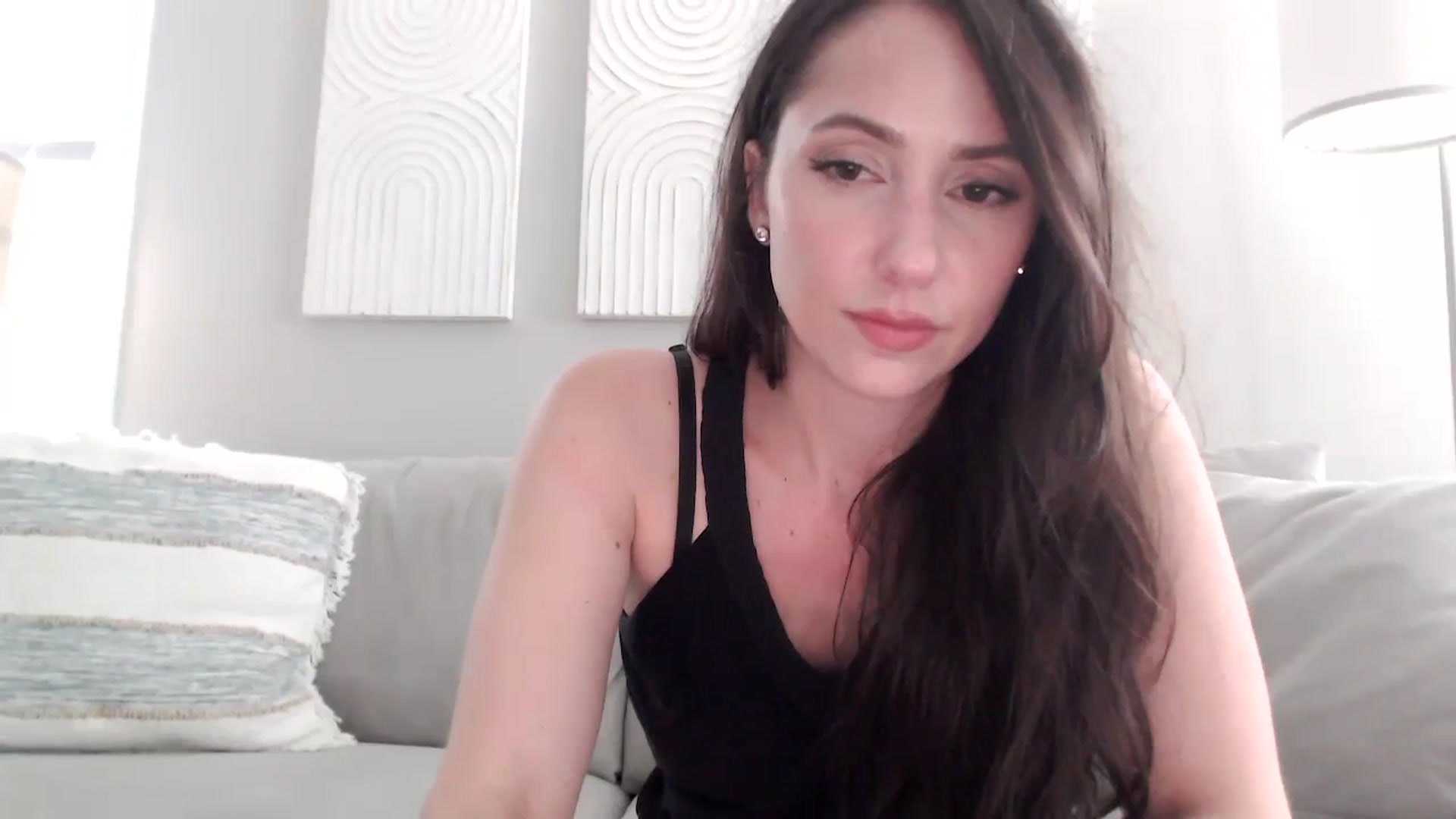 Gallery image thumbnail from Lust_4_Life's myfreecams stream on, 07/25/2023, 23:37 image 10 of 20