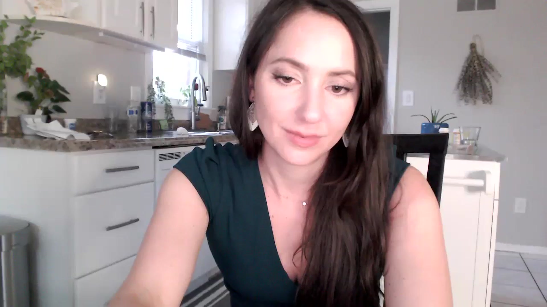 Gallery image thumbnail from Lust_4_Life's myfreecams stream on, 08/04/2023, 24:33 image 13 of 20