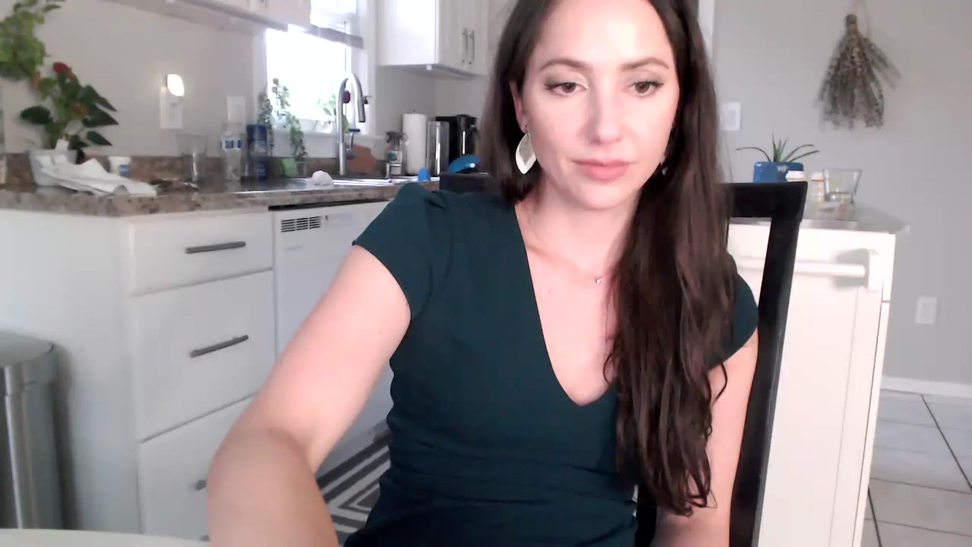 Gallery image thumbnail from Lust_4_Life's myfreecams stream on, 08/04/2023, 24:33 image 9 of 20