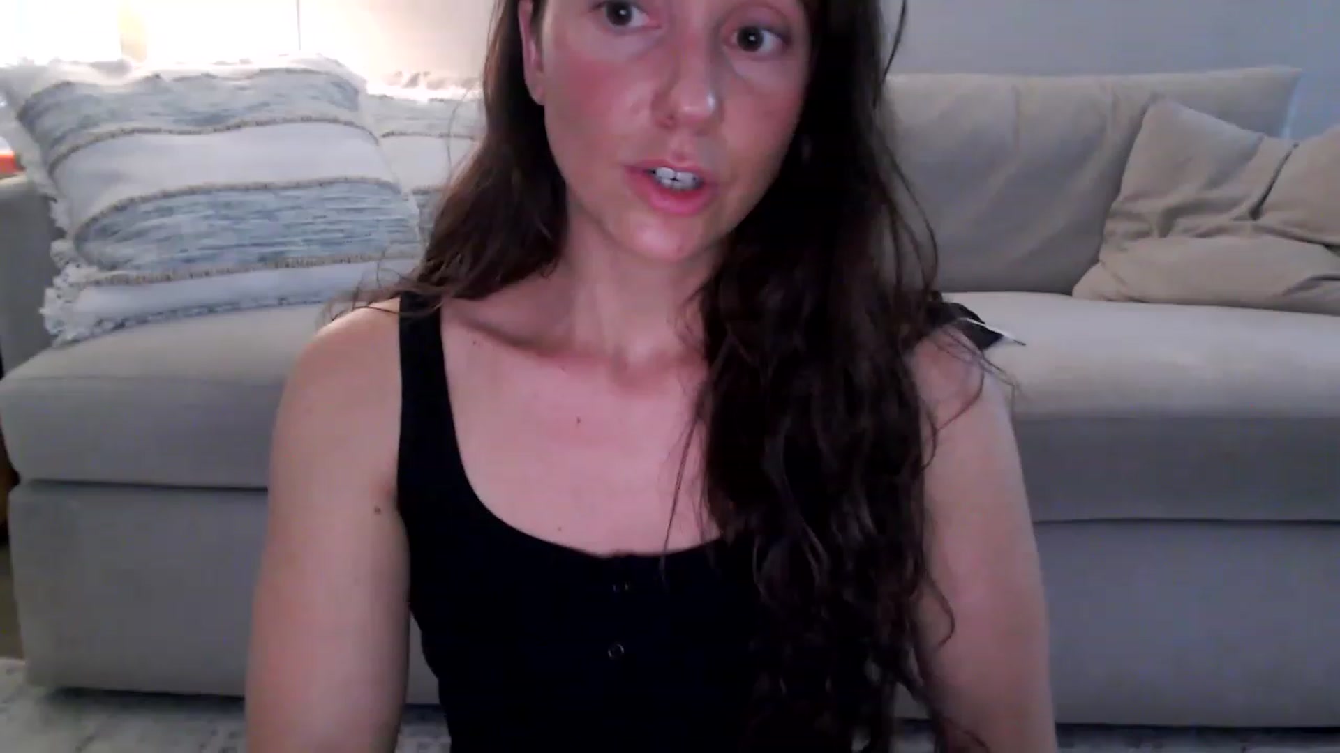 Gallery image thumbnail from Lust_4_Life's myfreecams stream on, 08/06/2023, 21:53 image 13 of 20