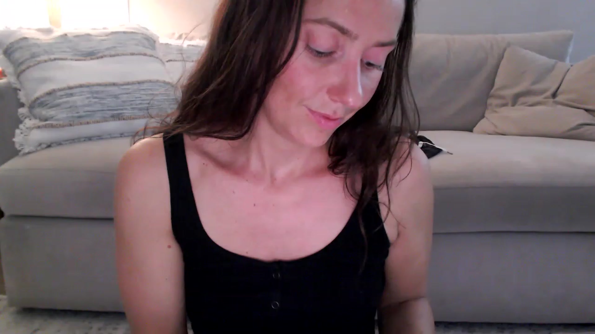 Gallery image thumbnail from Lust_4_Life's myfreecams stream on, 08/06/2023, 21:53 image 10 of 20